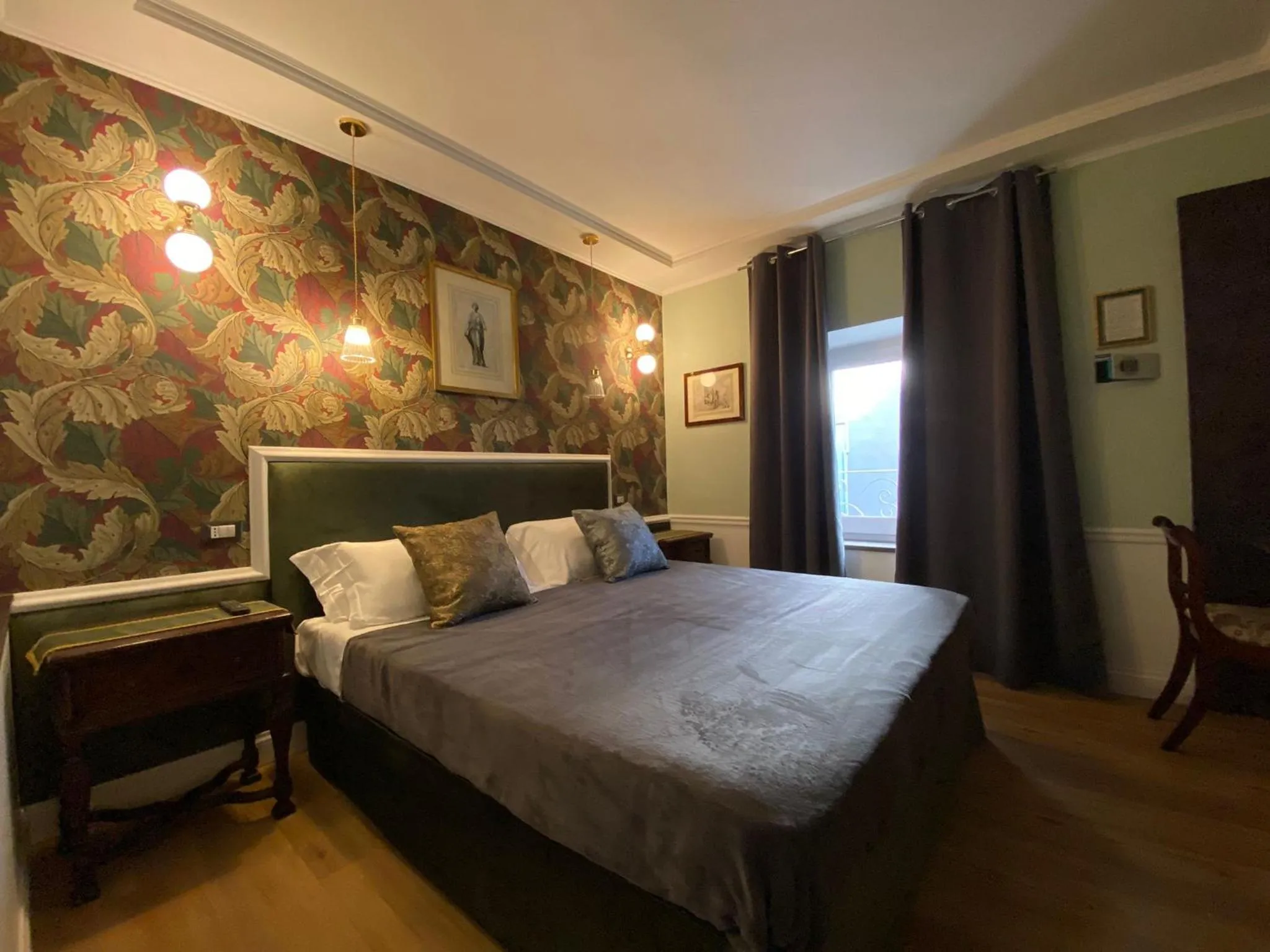 Bedroom, Bed in HiSuiteROME - ApartHotel