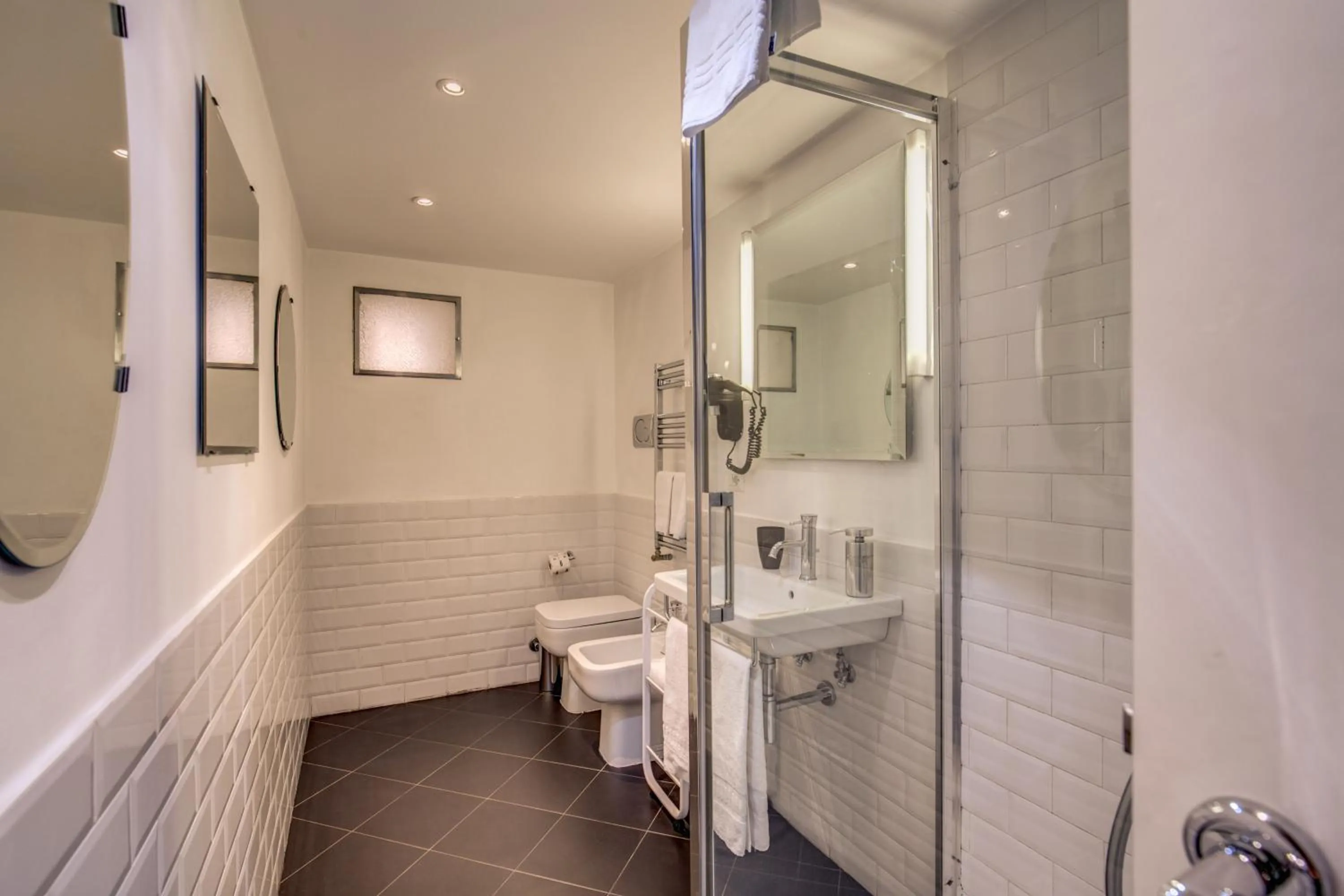 Bathroom in HiSuiteROME - ApartHotel