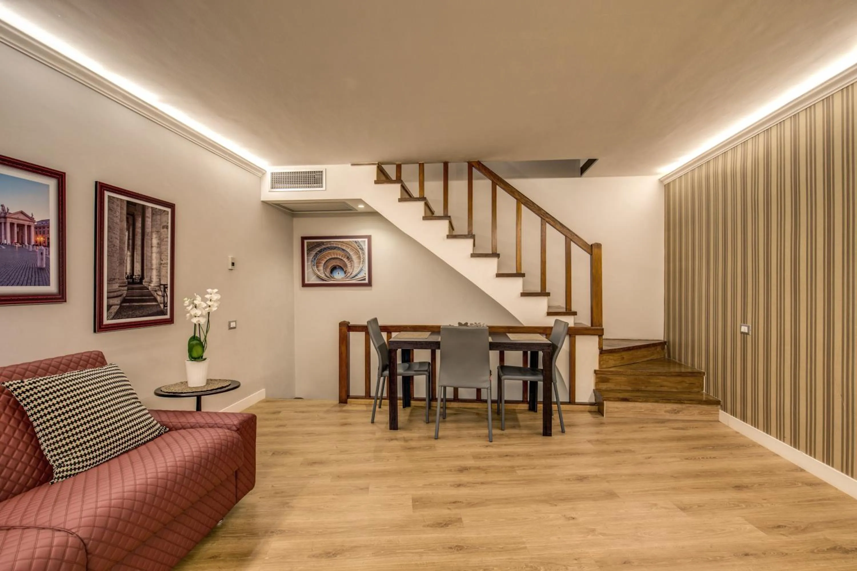 Dining area in HiSuiteROME - ApartHotel