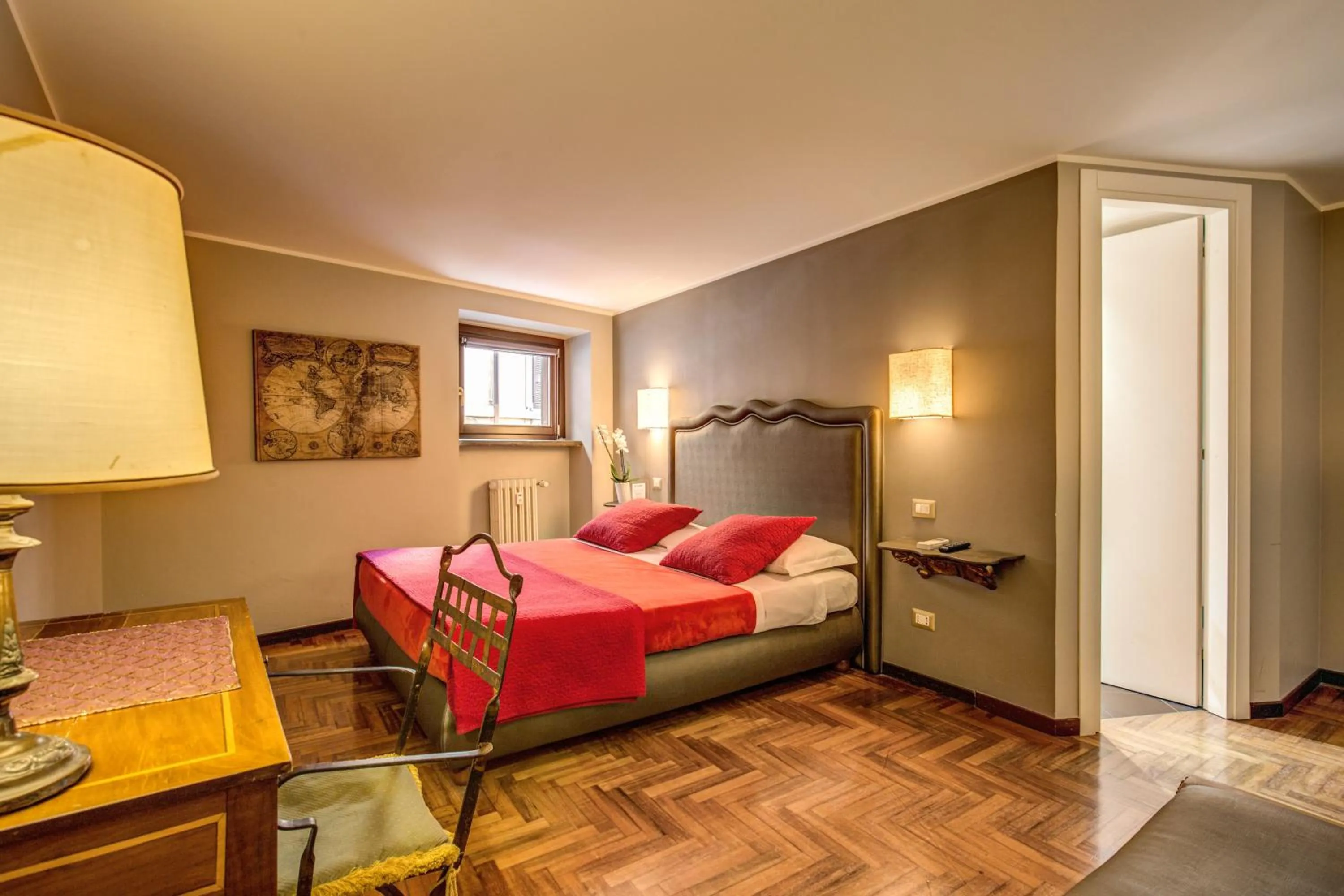 Bedroom, Bed in HiSuiteROME - ApartHotel