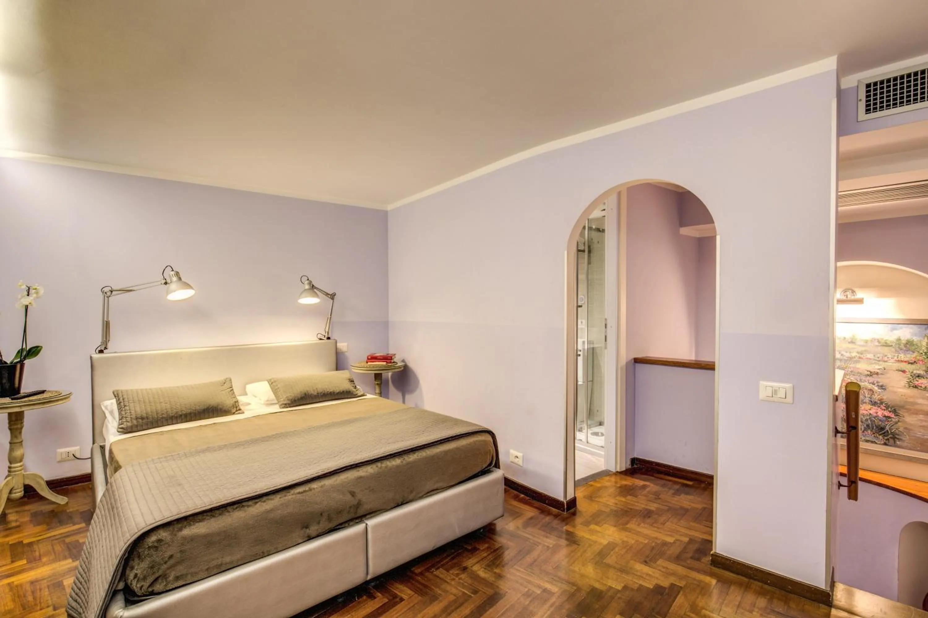 Bedroom, Bed in HiSuiteROME - ApartHotel