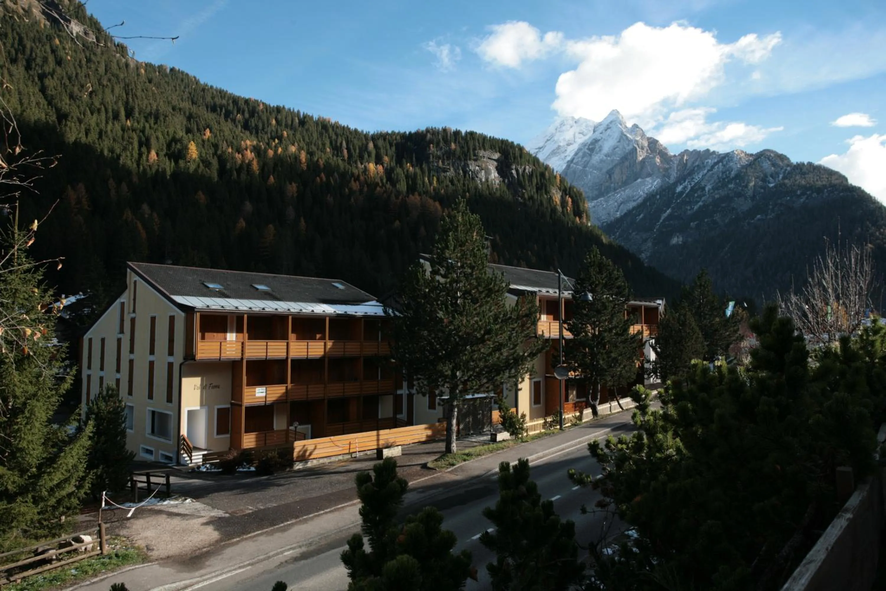 Facade/entrance in Residence Valfassa