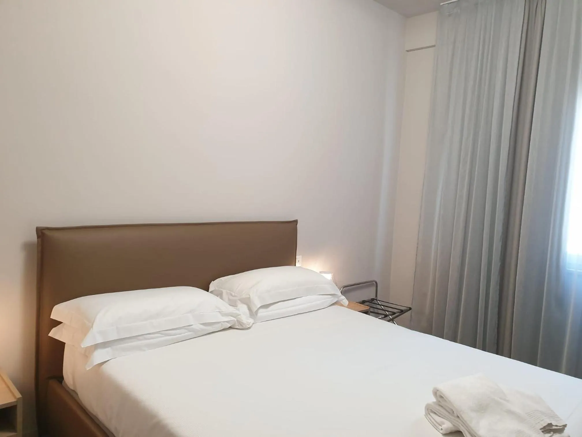 Bed in Hotel De La Ville depandance di Hotel Augustus