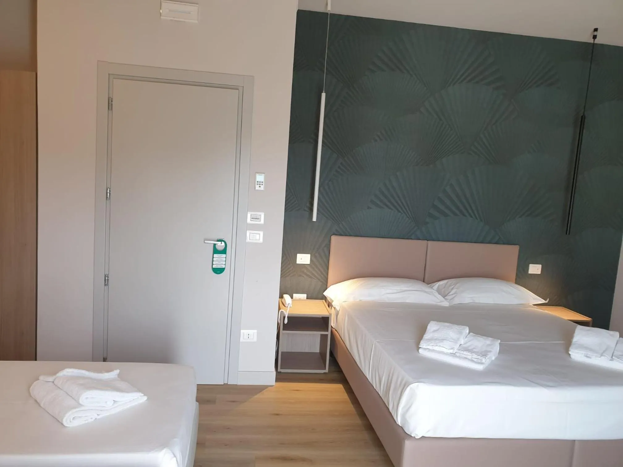 Bed in Hotel De La Ville depandance di Hotel Augustus