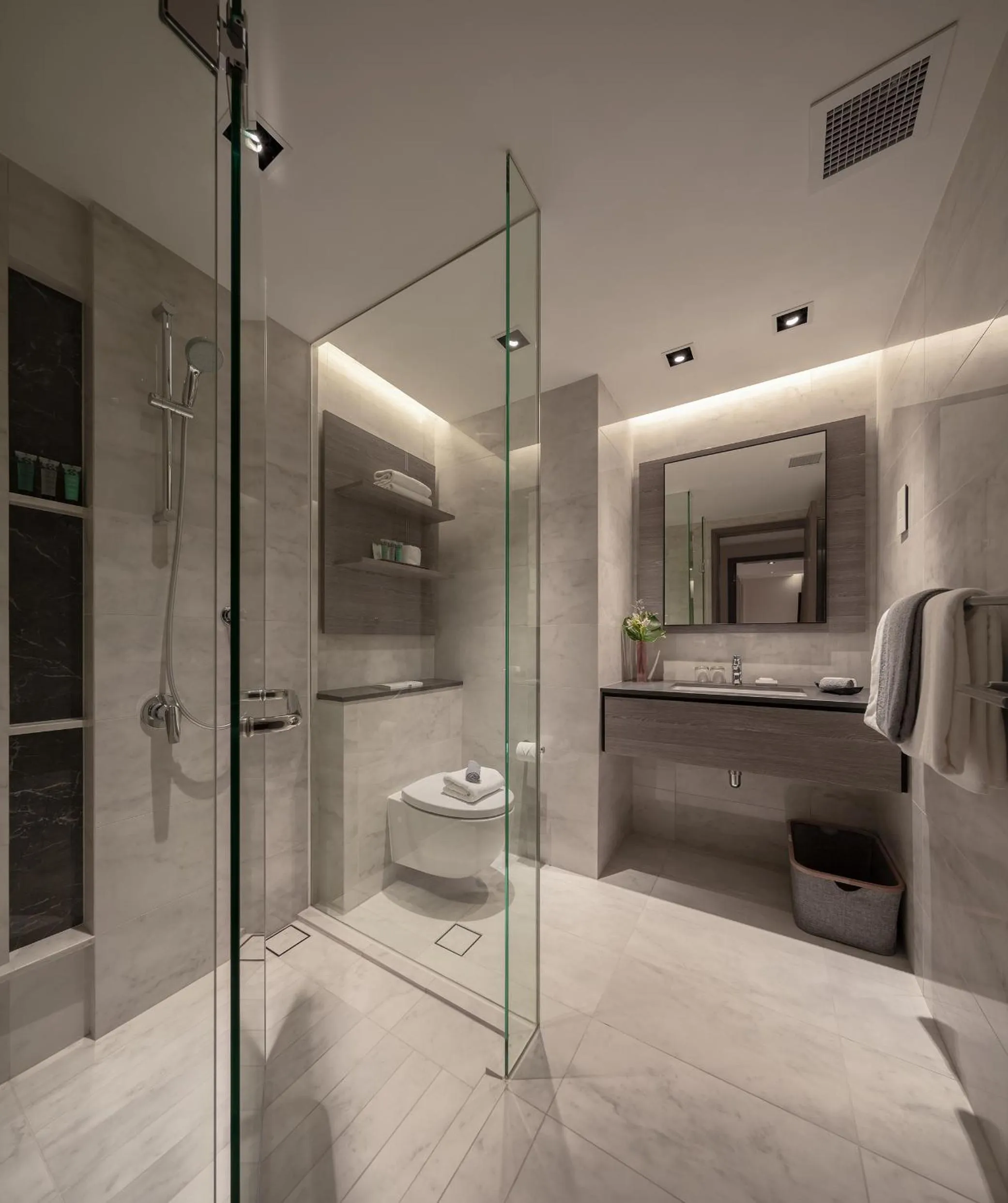 Shower in Le Grove Serviced Residences