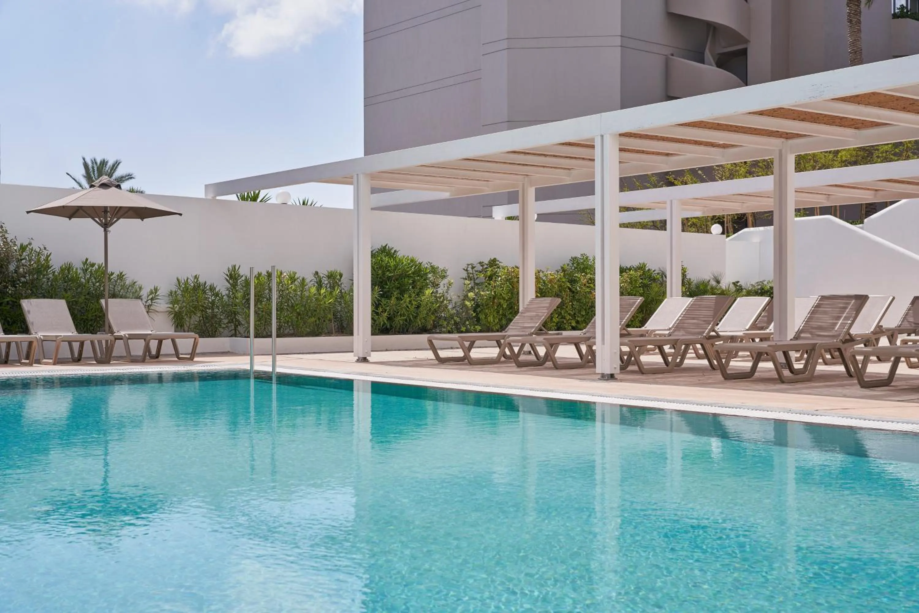 Swimming pool in Epsilon Hotel Apartments