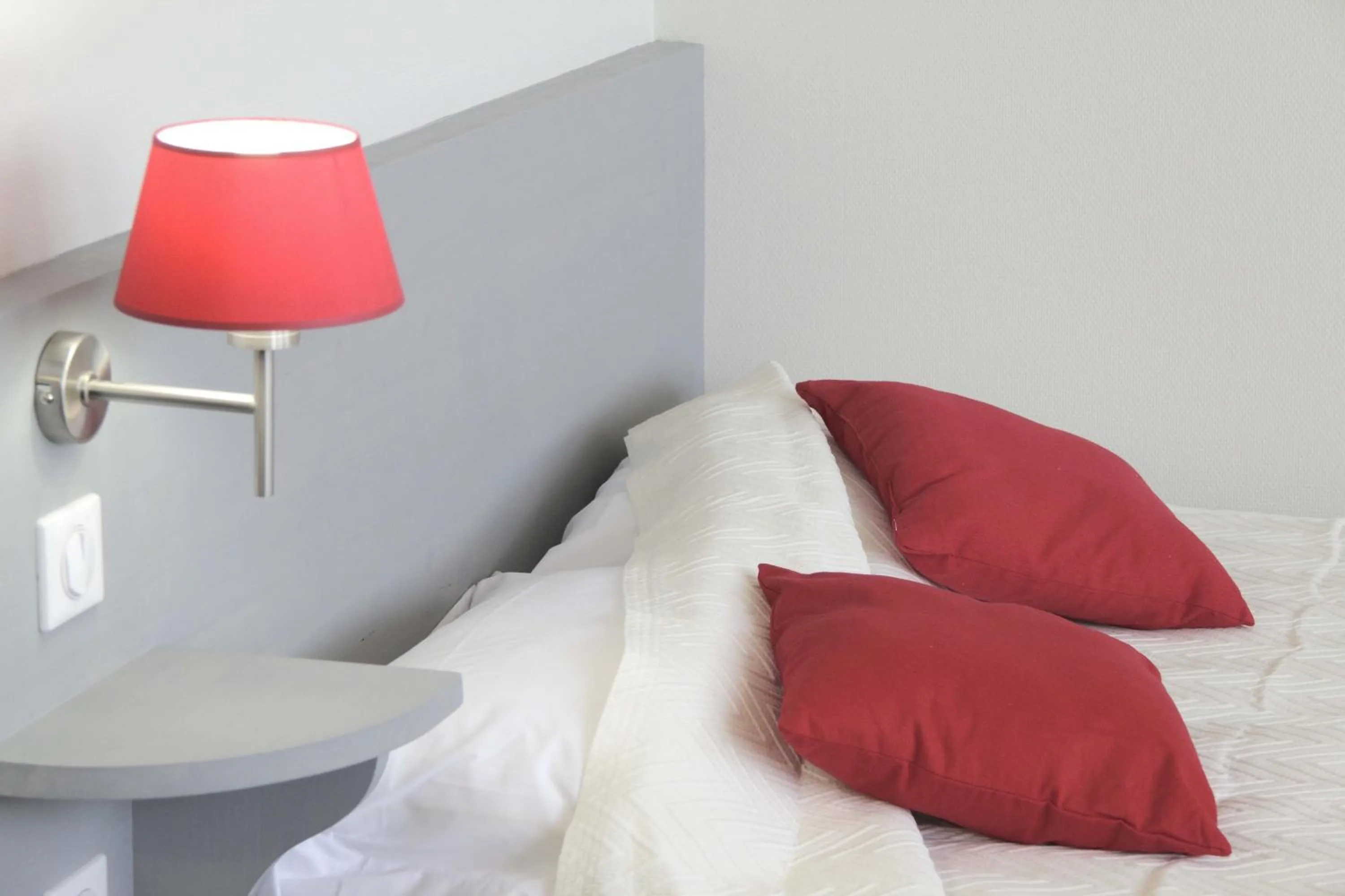 Decorative detail, Bed in West Appart' Hôtel