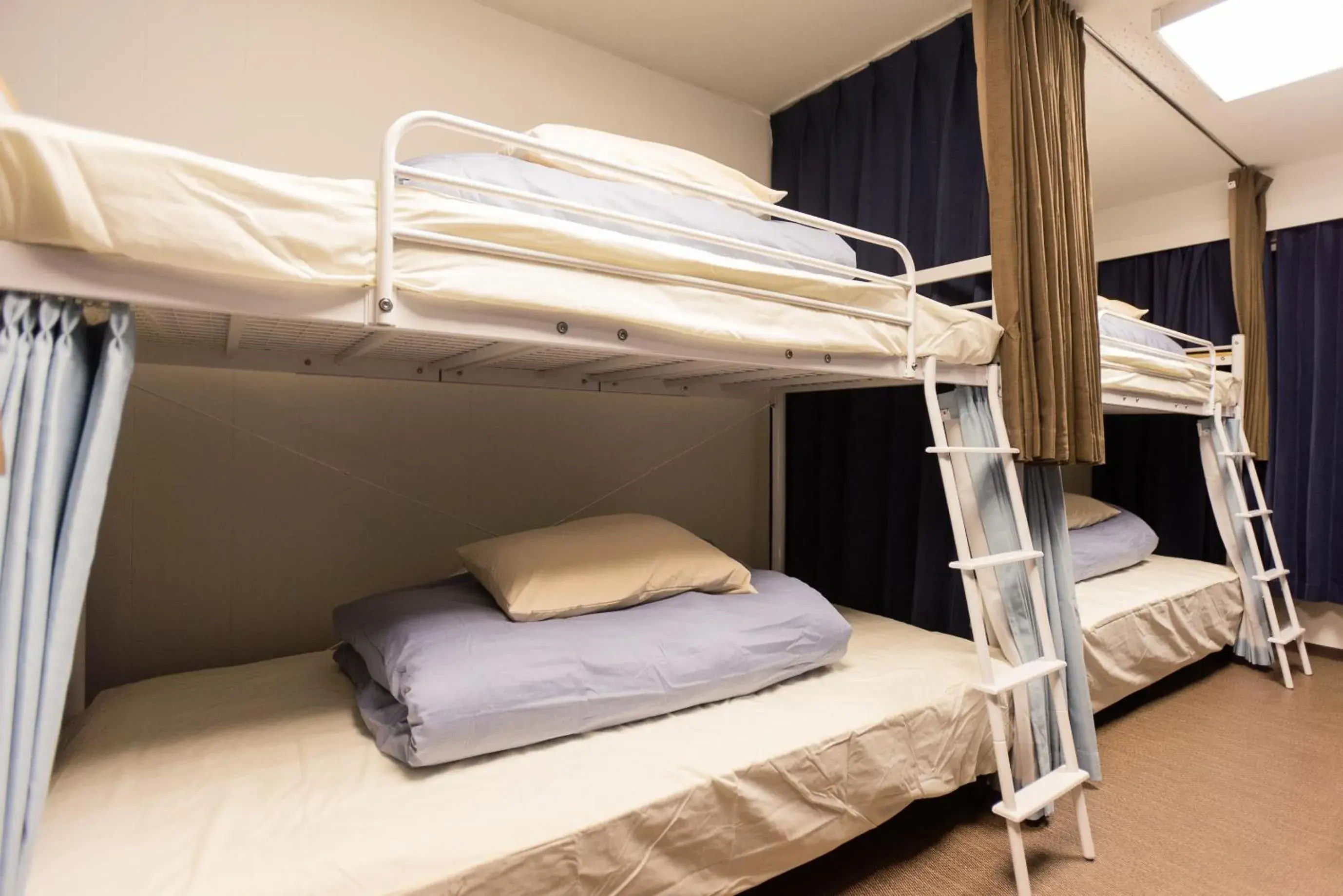 Bunk Bed in Mixed Dormitory Room in Guesthouse Banvina Bunk Bed in Mixed Dormitory Room in Guesthouse Banvina