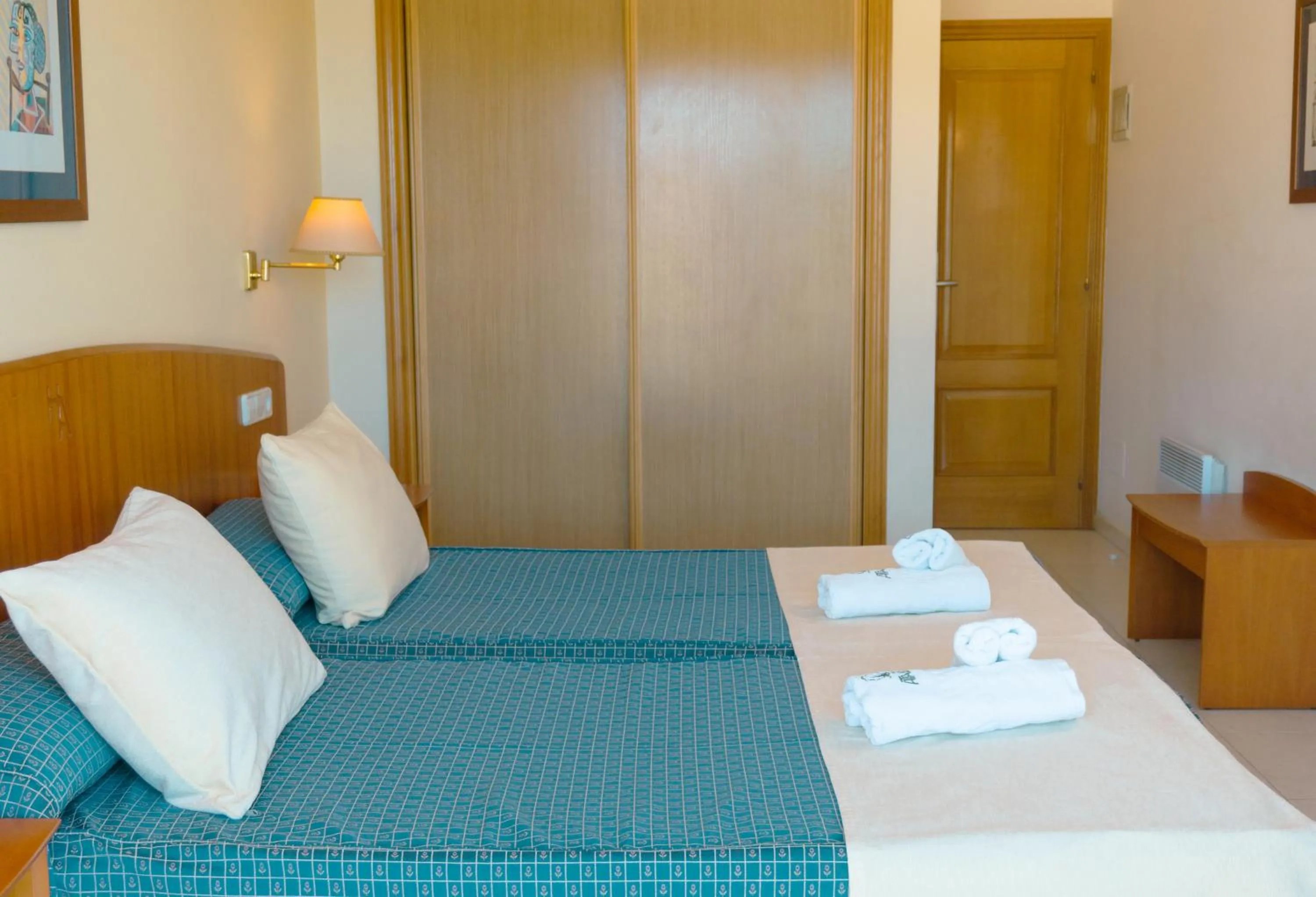 Bed in Hotel Atalaya II