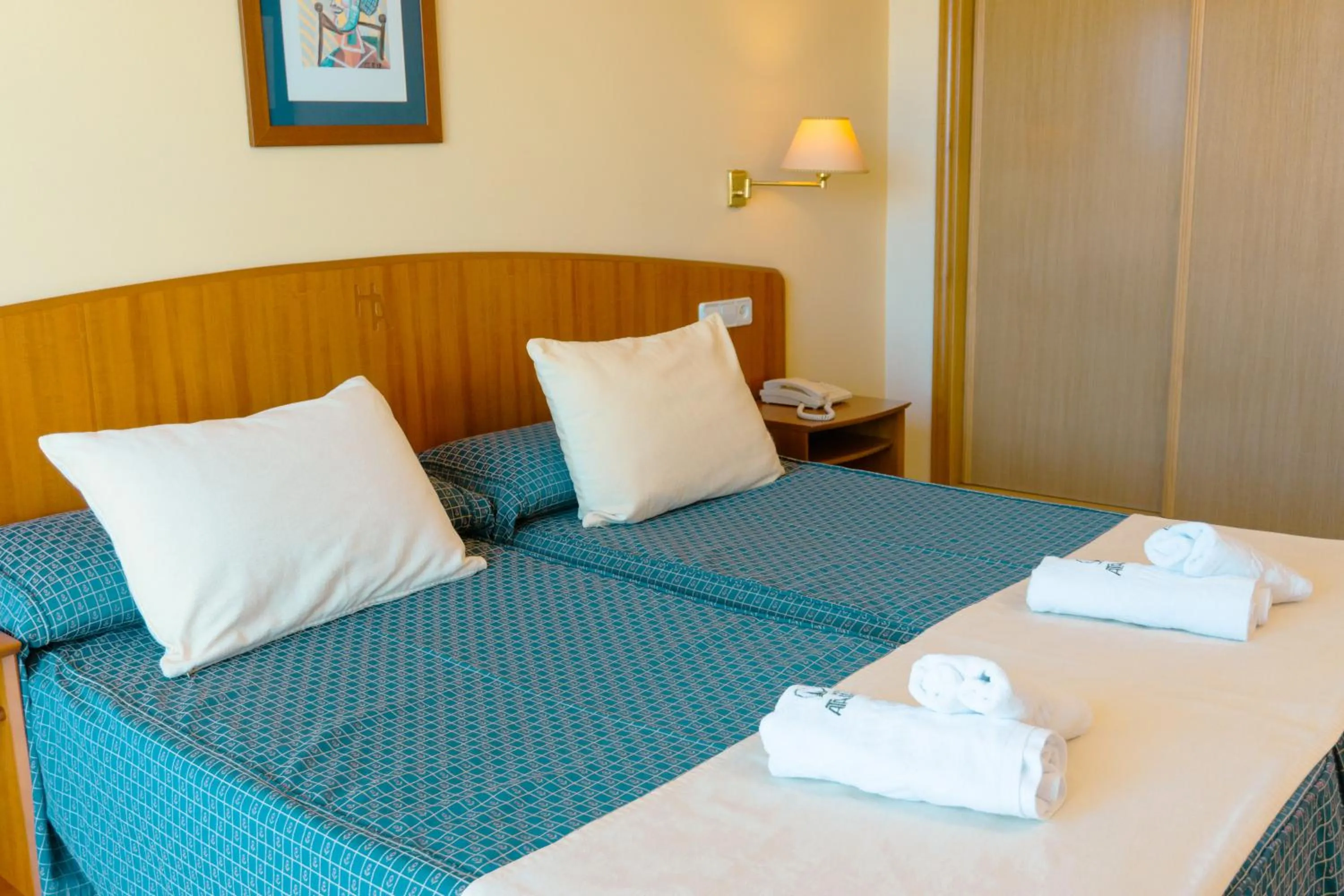 Bed in Hotel Atalaya II