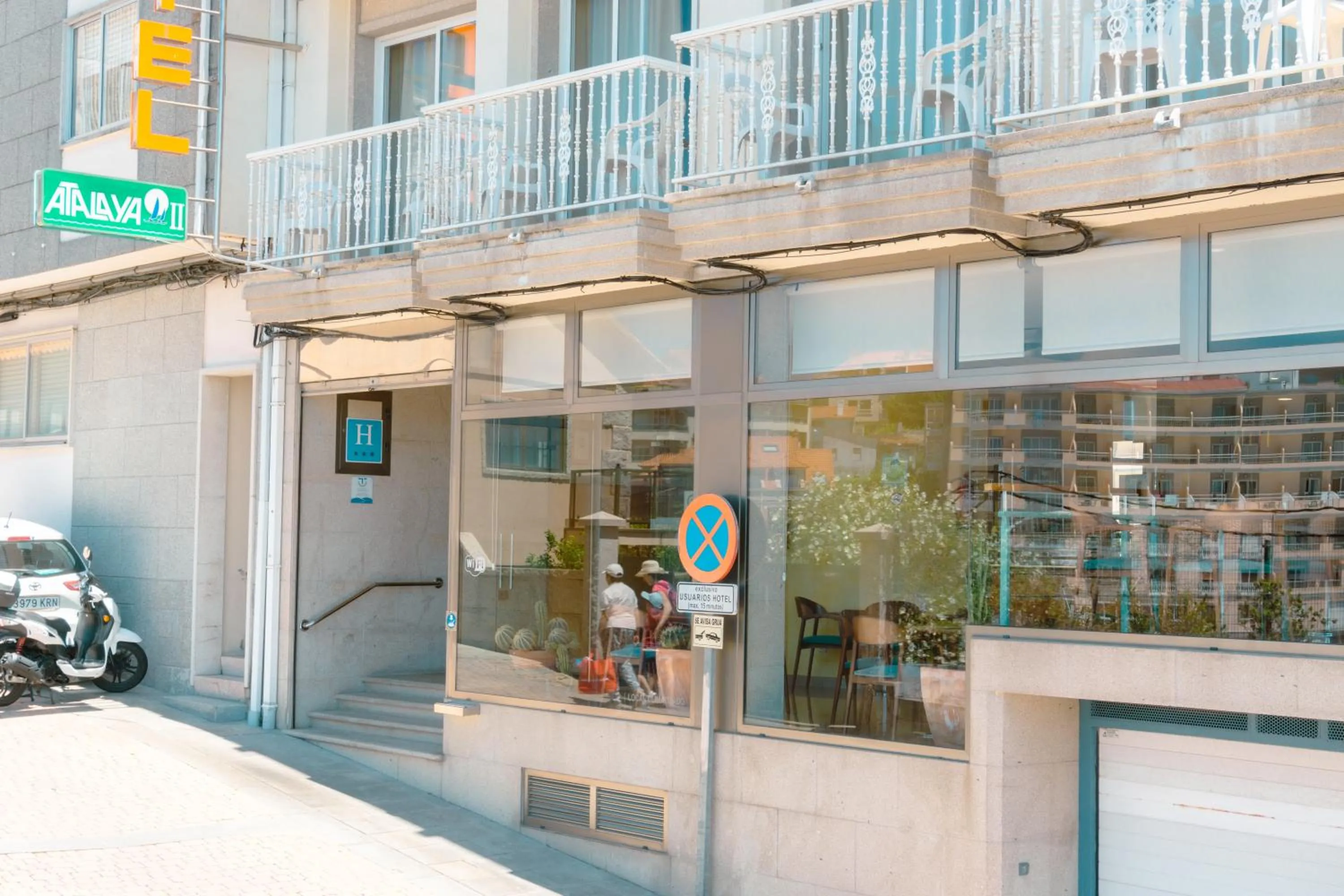 Facade/entrance in Hotel Atalaya II