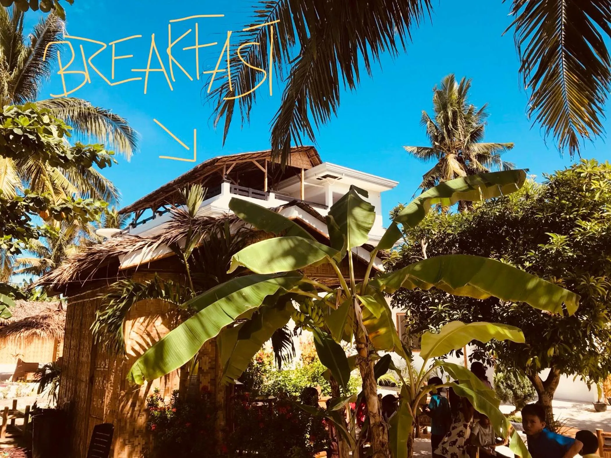 Property building in Everyday Sunday Hotel & Cafe