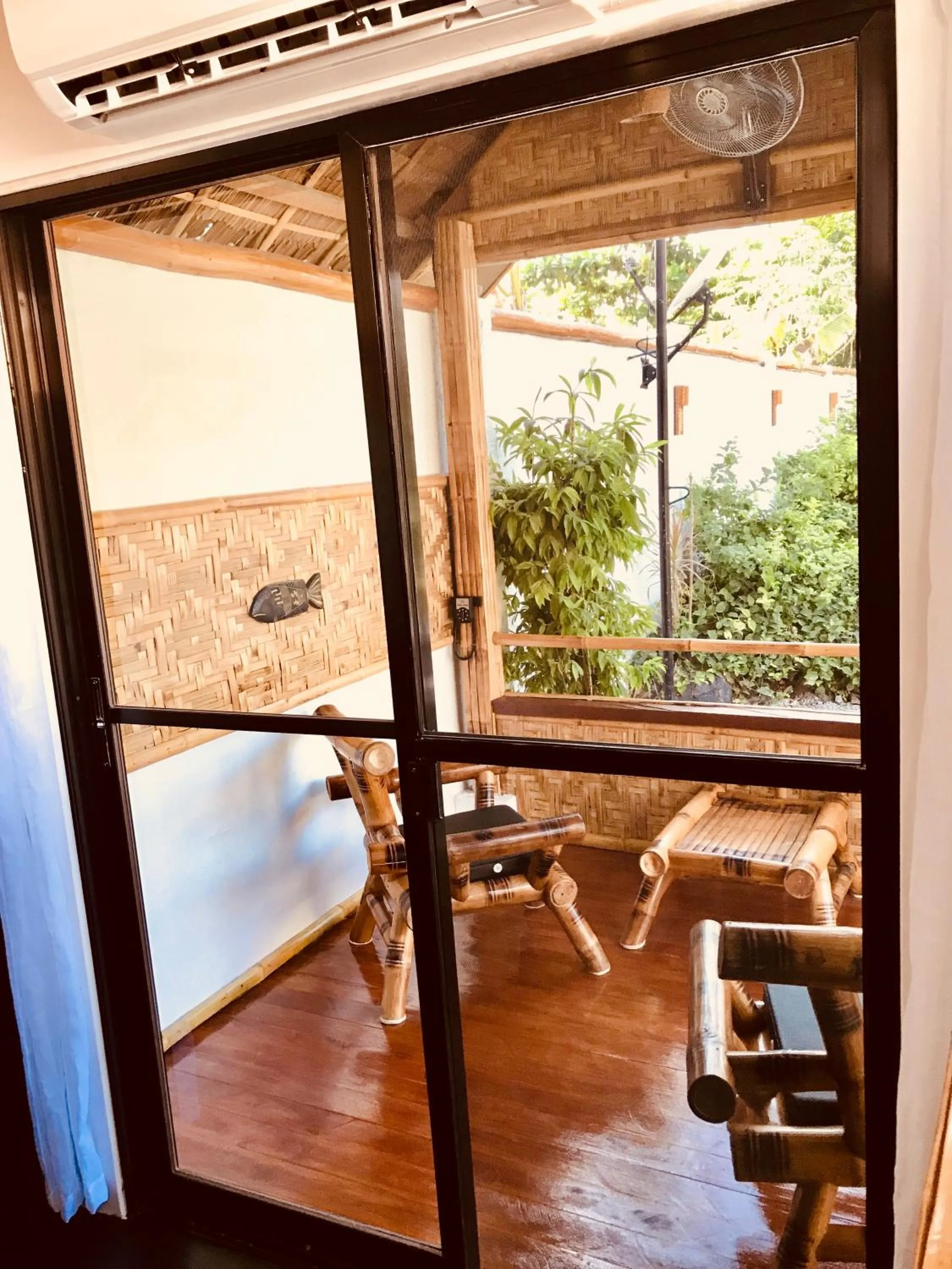 Patio in Everyday Sunday Hotel & Cafe