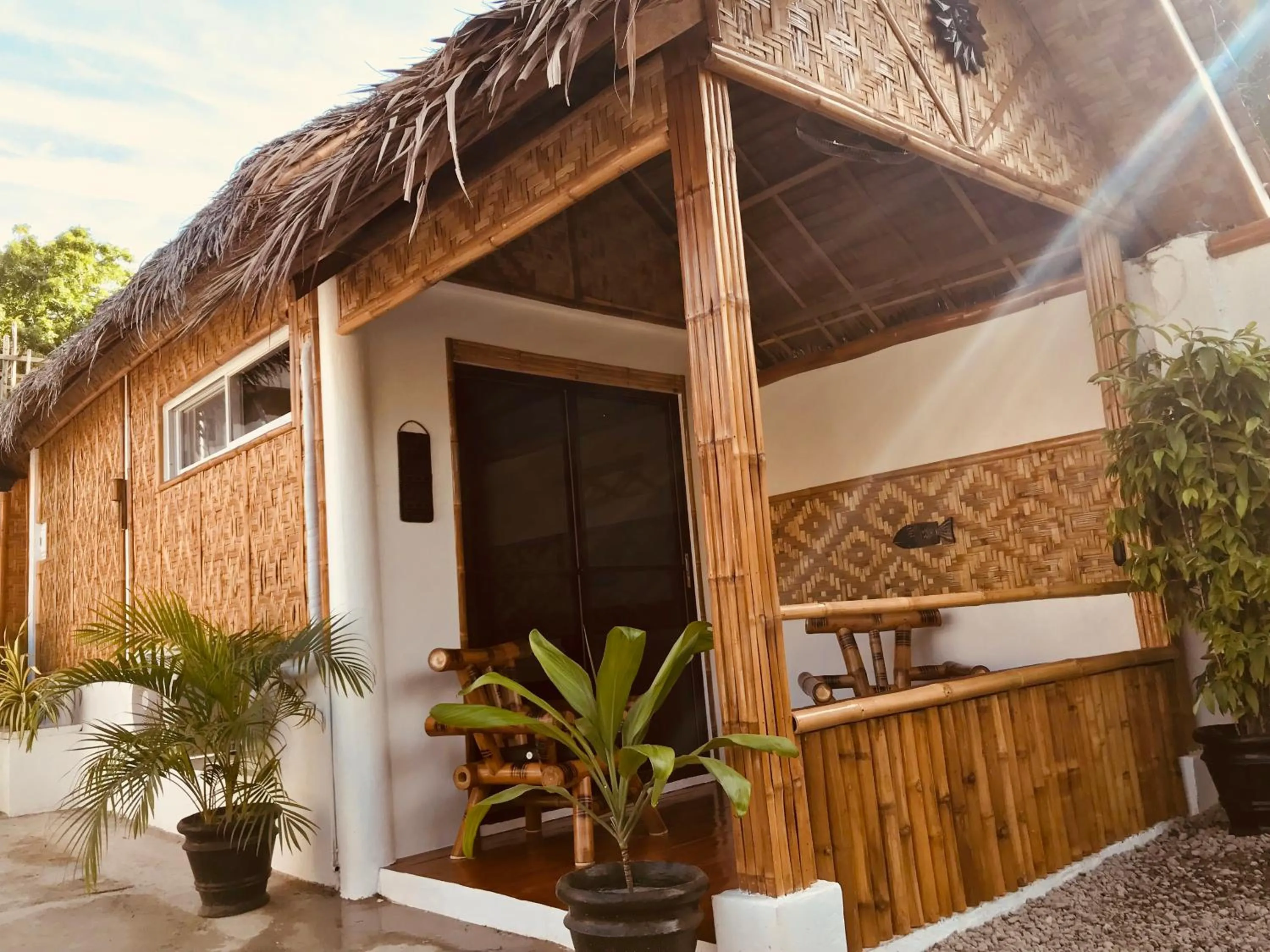 Patio in Everyday Sunday Hotel & Cafe