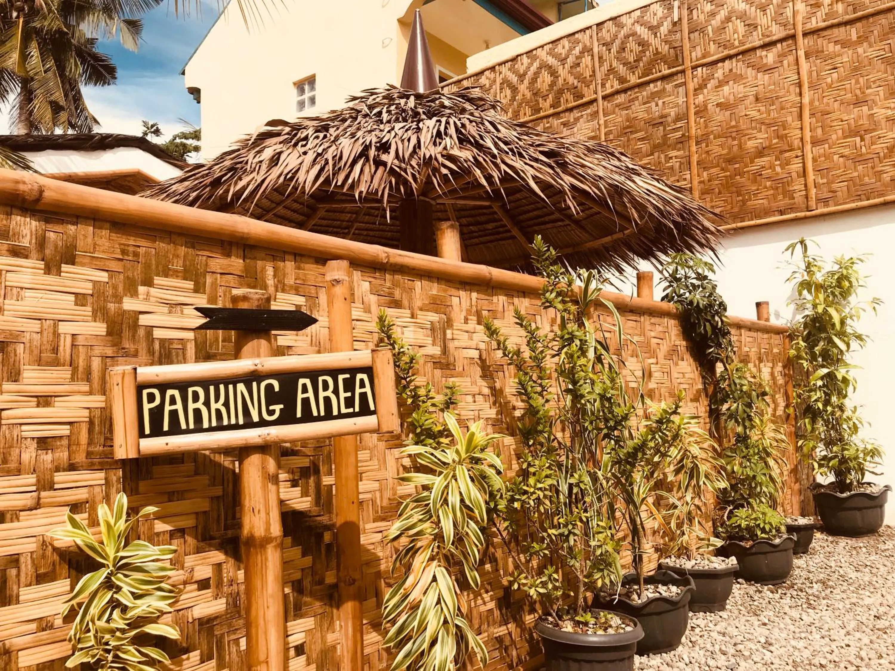 Garden in Everyday Sunday Hotel & Cafe