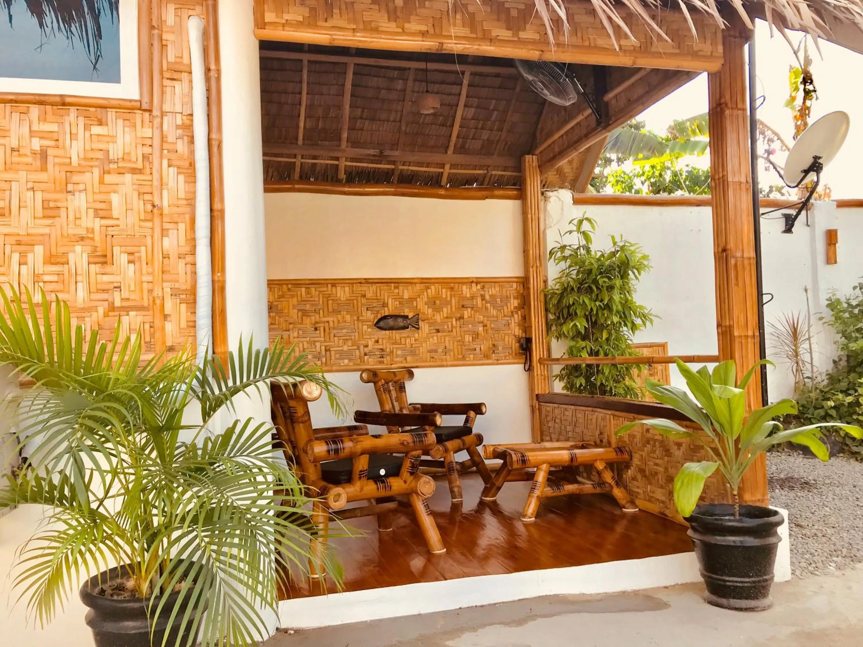 Garden in Everyday Sunday Hotel & Cafe