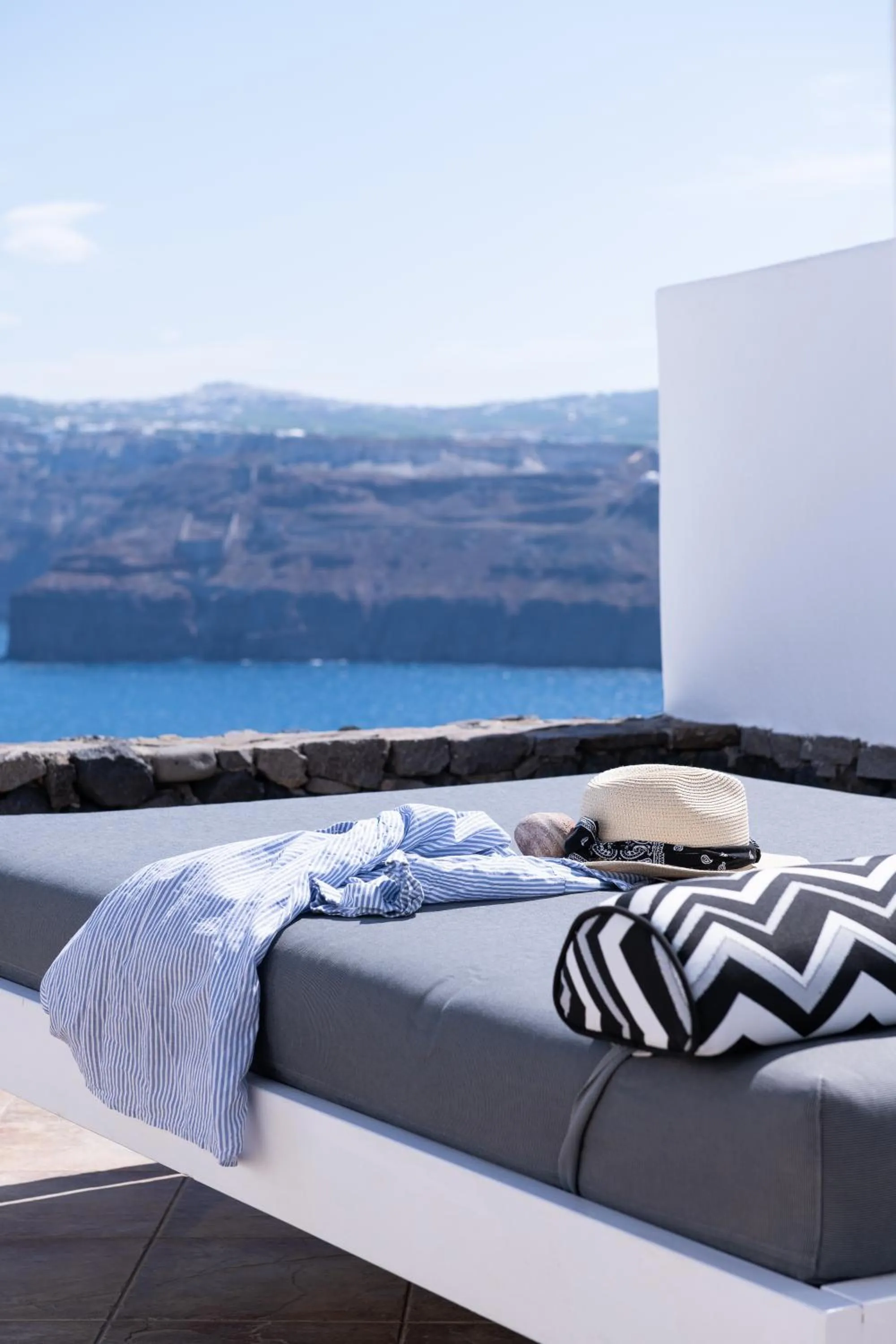 Balcony/Terrace, Bed in Avant Garde Suites