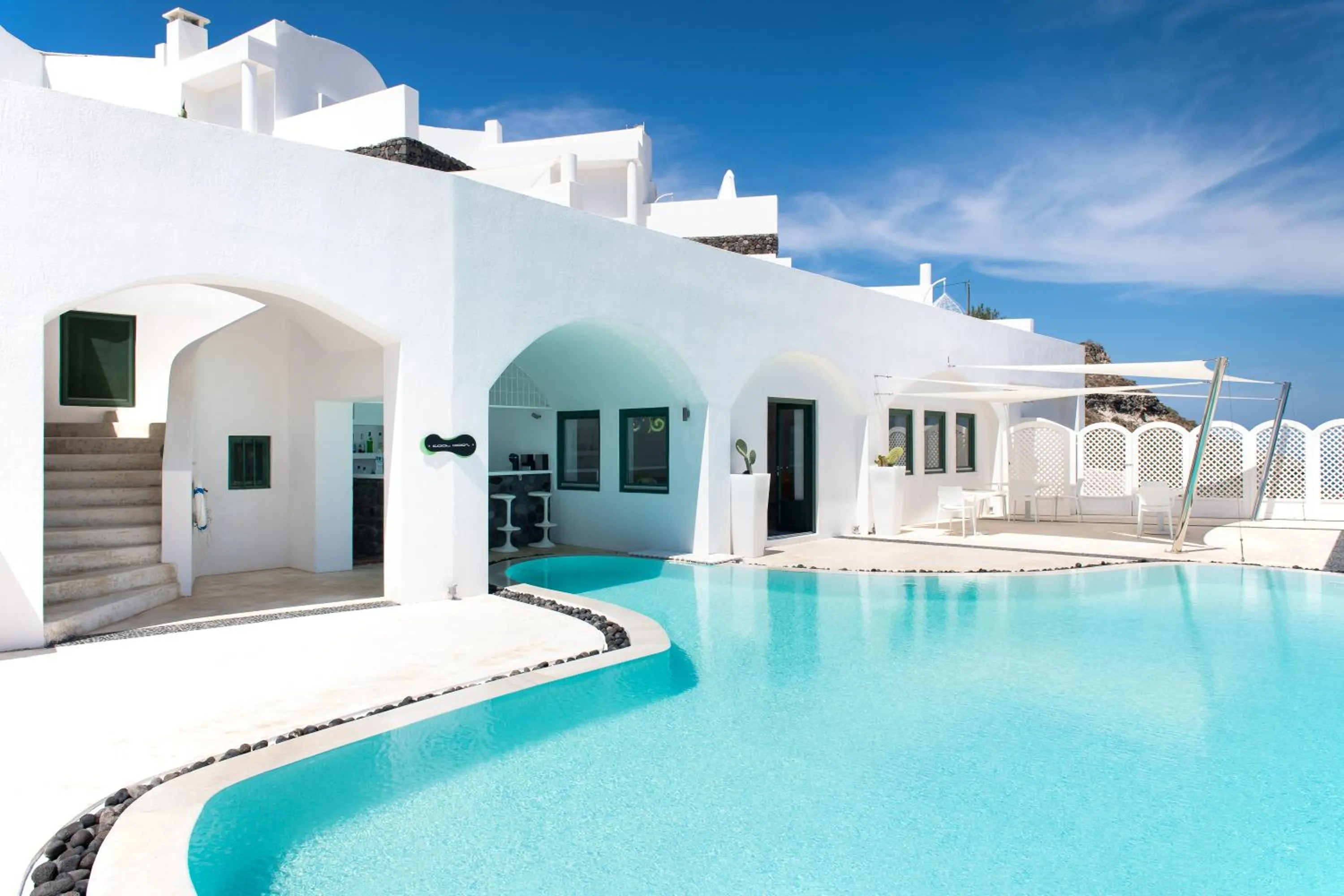 Swimming pool in Avant Garde Suites