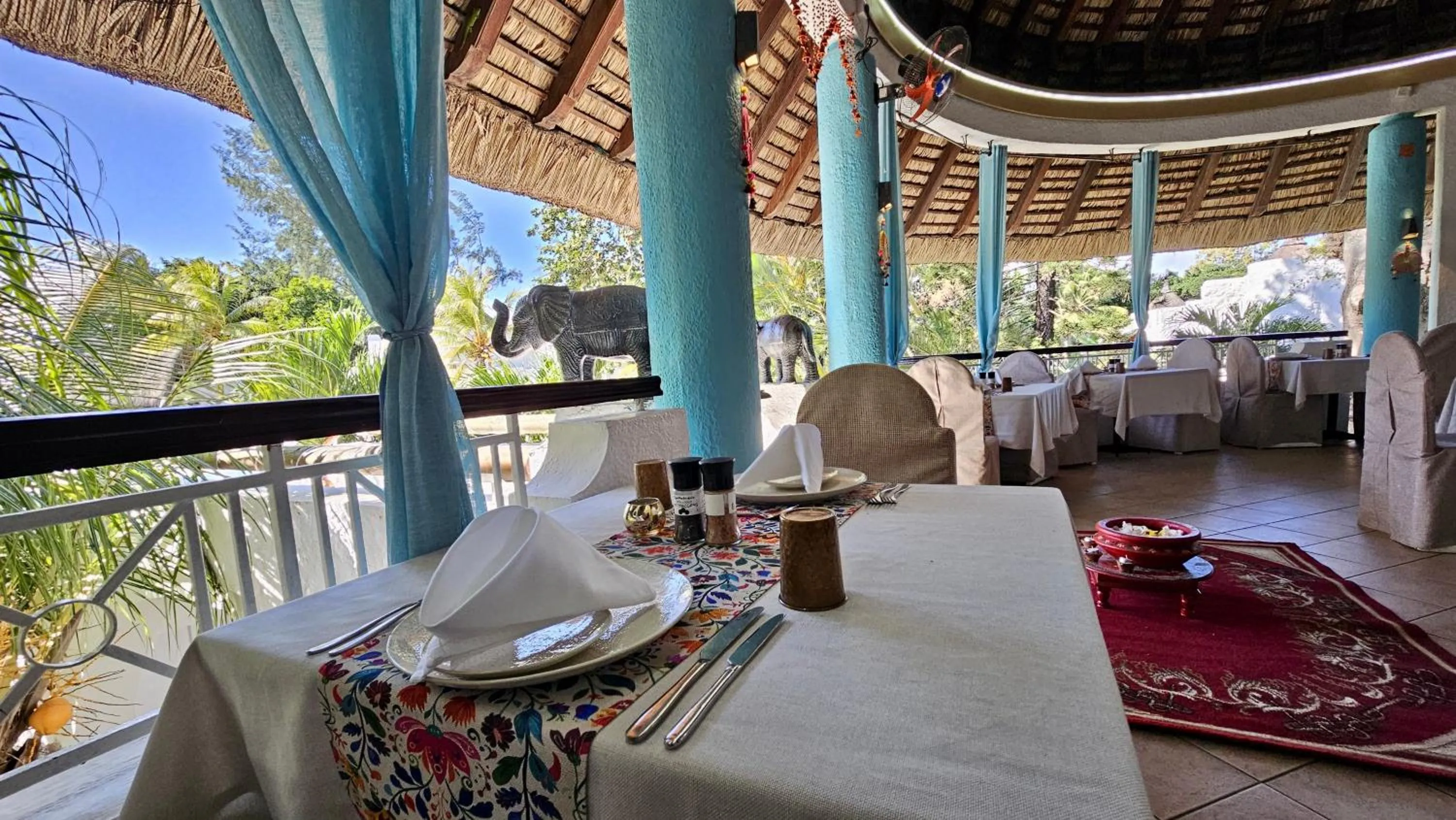 Restaurant/places to eat in Casuarina Resort and Spa