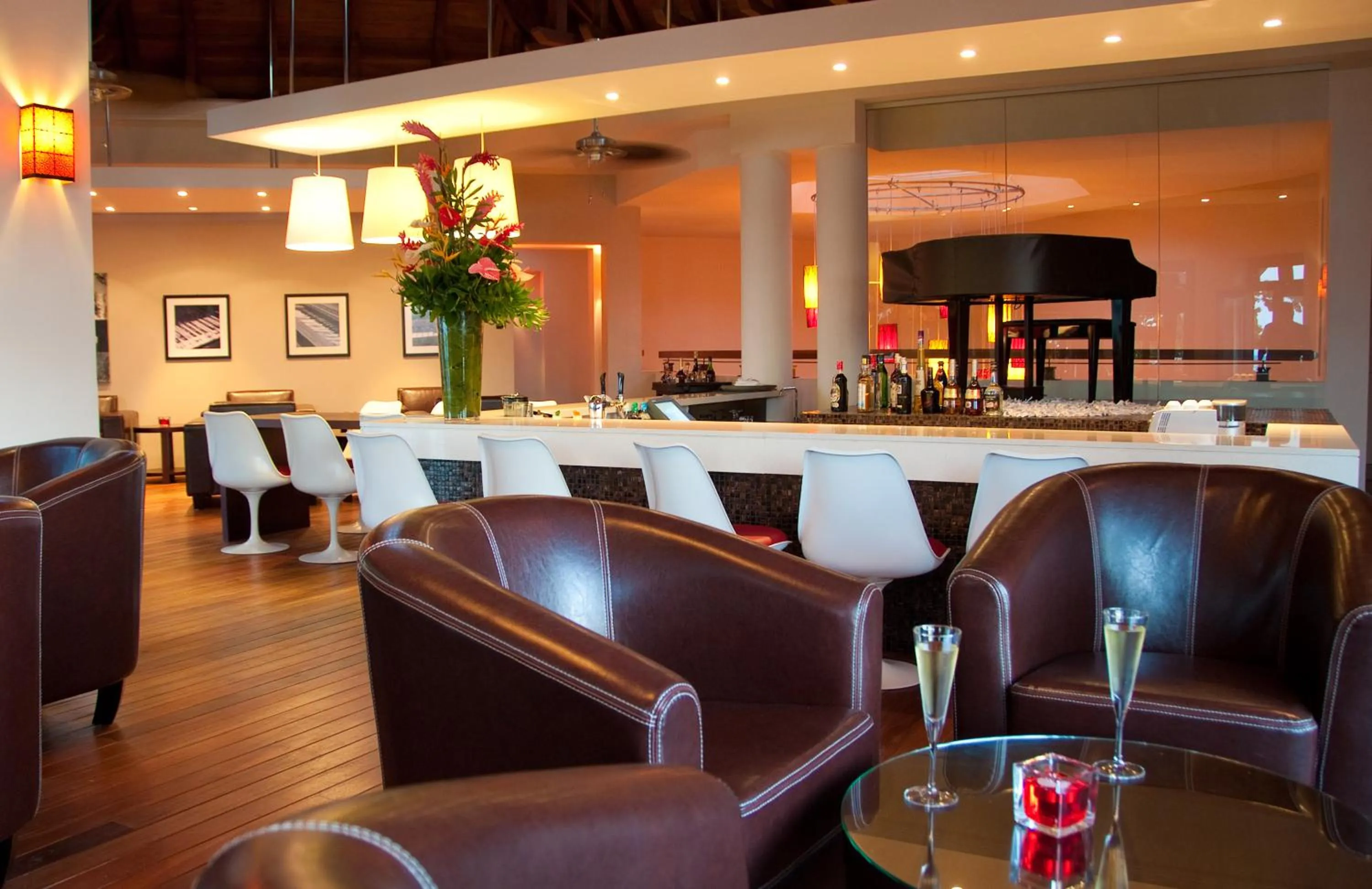 Lounge or bar in Le Cardinal Exclusive Resort