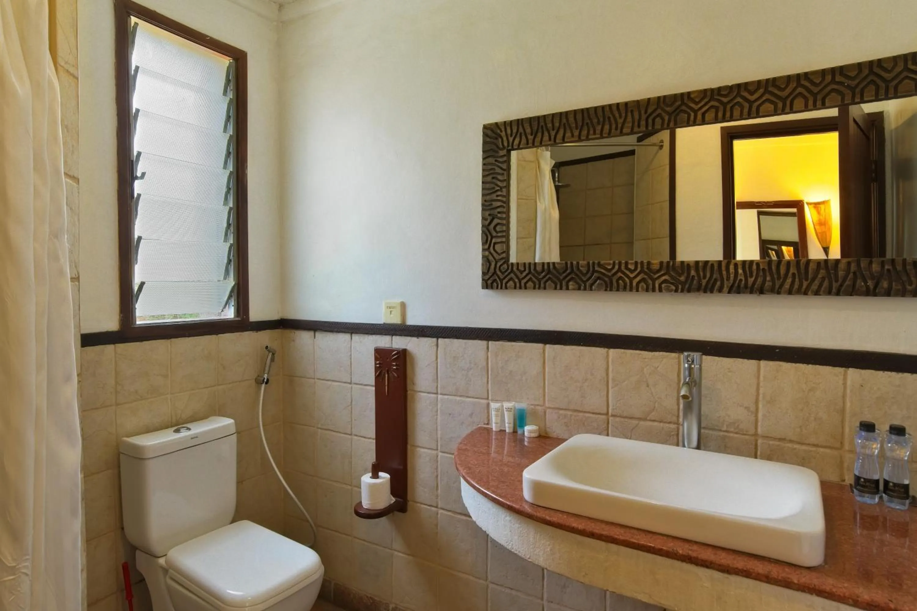 Toilet in Muthu Keekorok Lodge, Maasai Mara, Narok