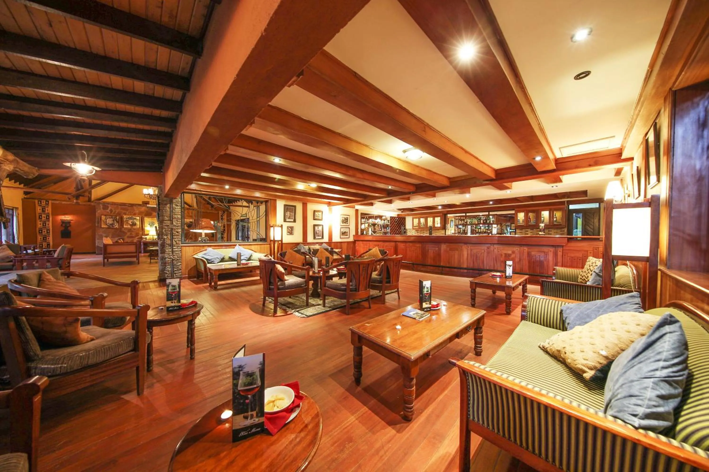 Lounge or bar in Muthu Keekorok Lodge, Maasai Mara, Narok
