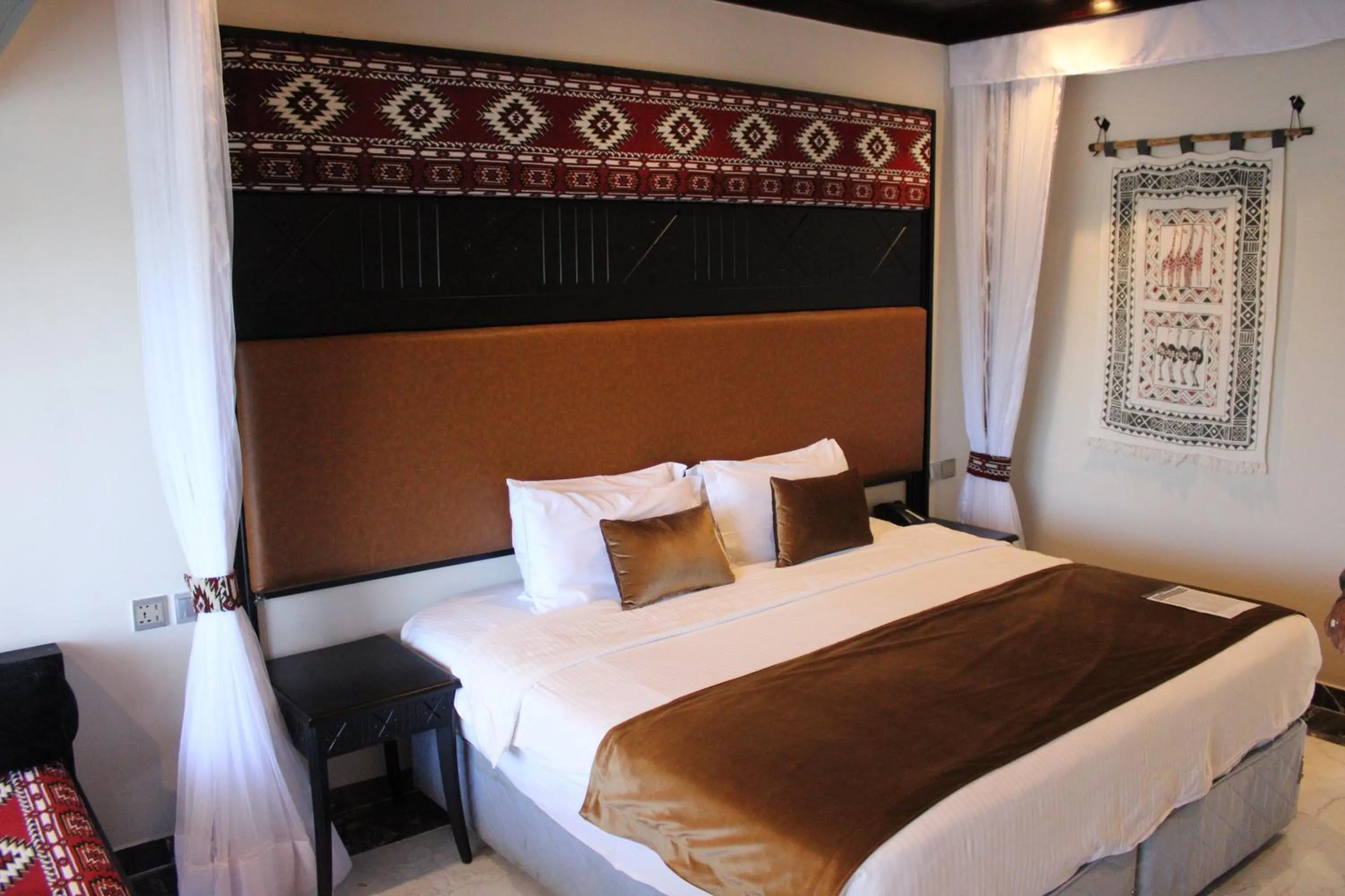 Bed in Muthu Keekorok Lodge, Maasai Mara, Narok