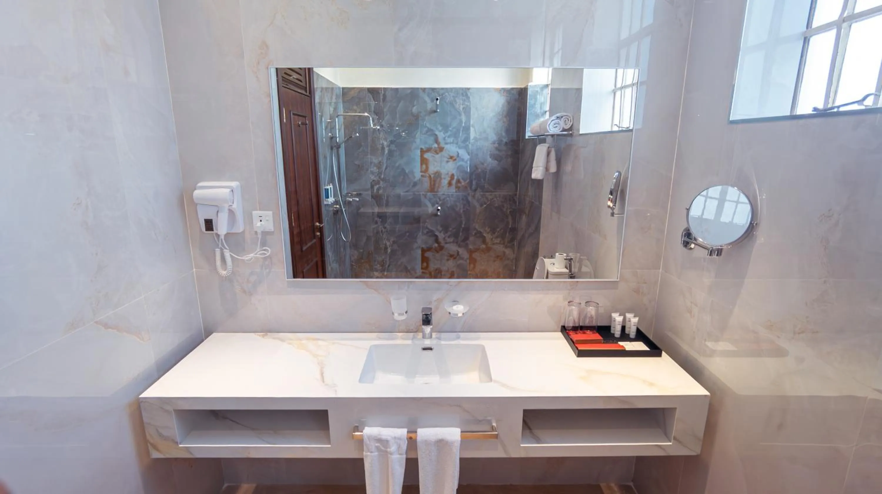 Bathroom in Muthu Sovereign Suites & Spa, Limuru Road, Nairobi