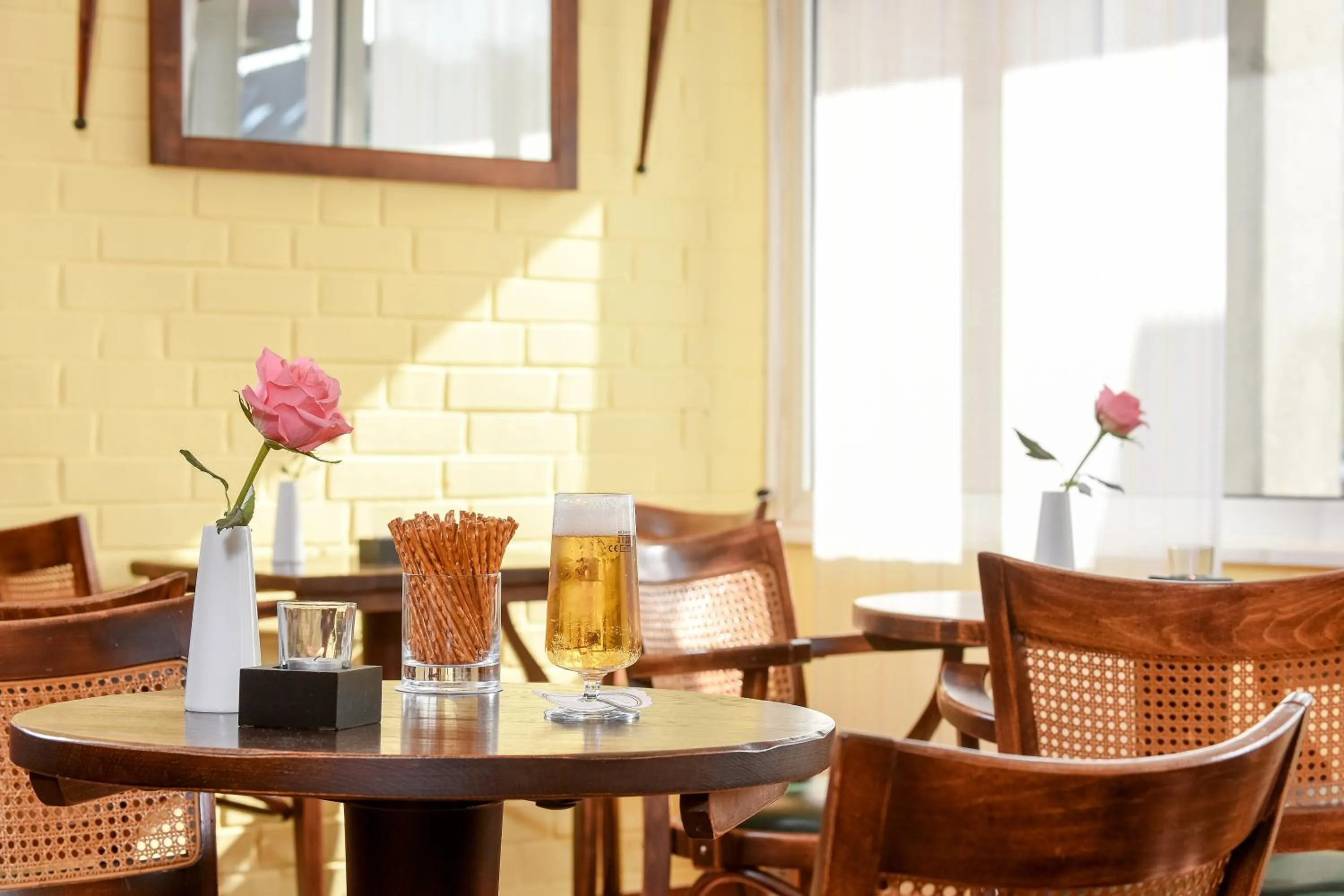 Lounge or bar in ibis Paderborn City