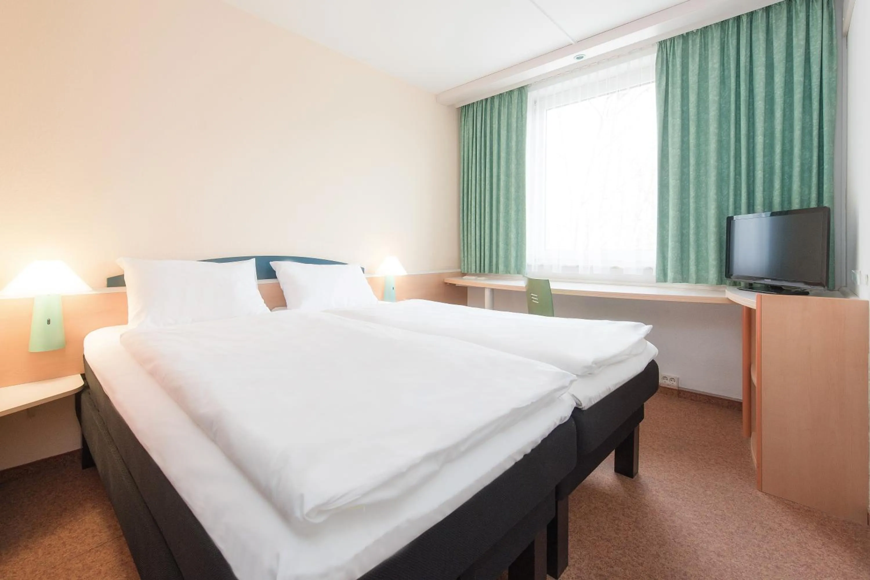 TV and multimedia, Bed in ibis Paderborn City