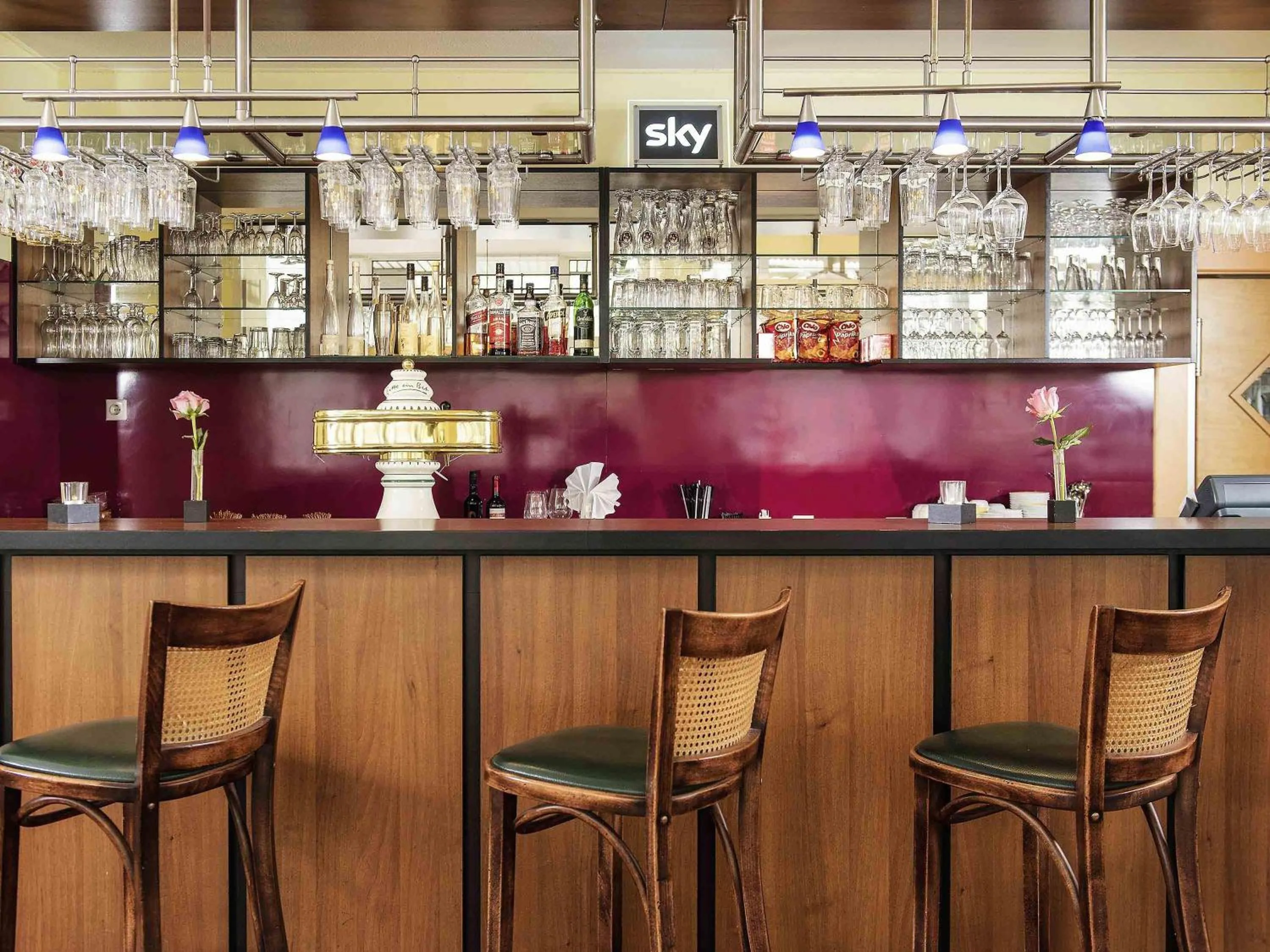 Lounge or bar in ibis Paderborn City