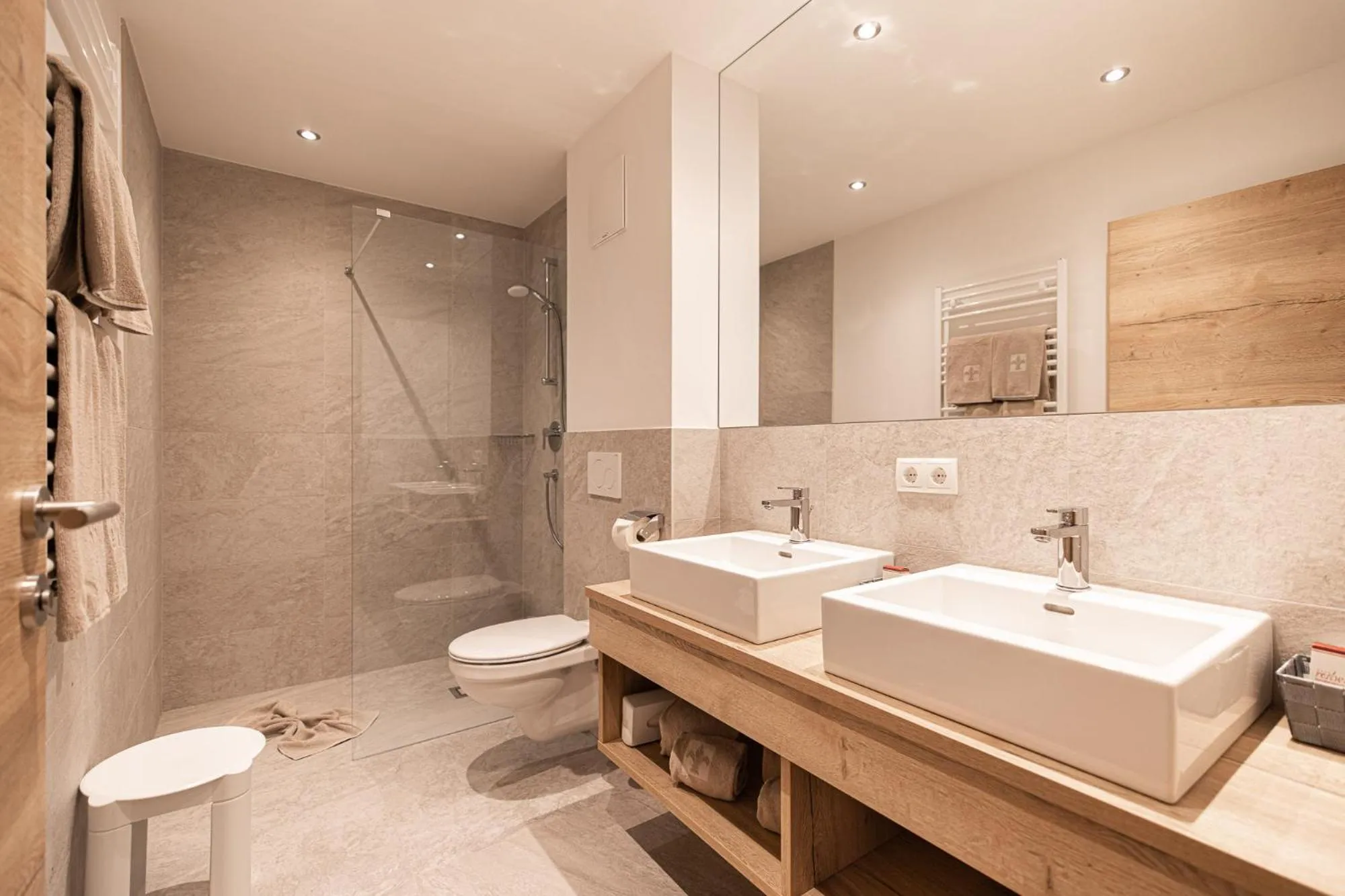 Shower in Resl Resort