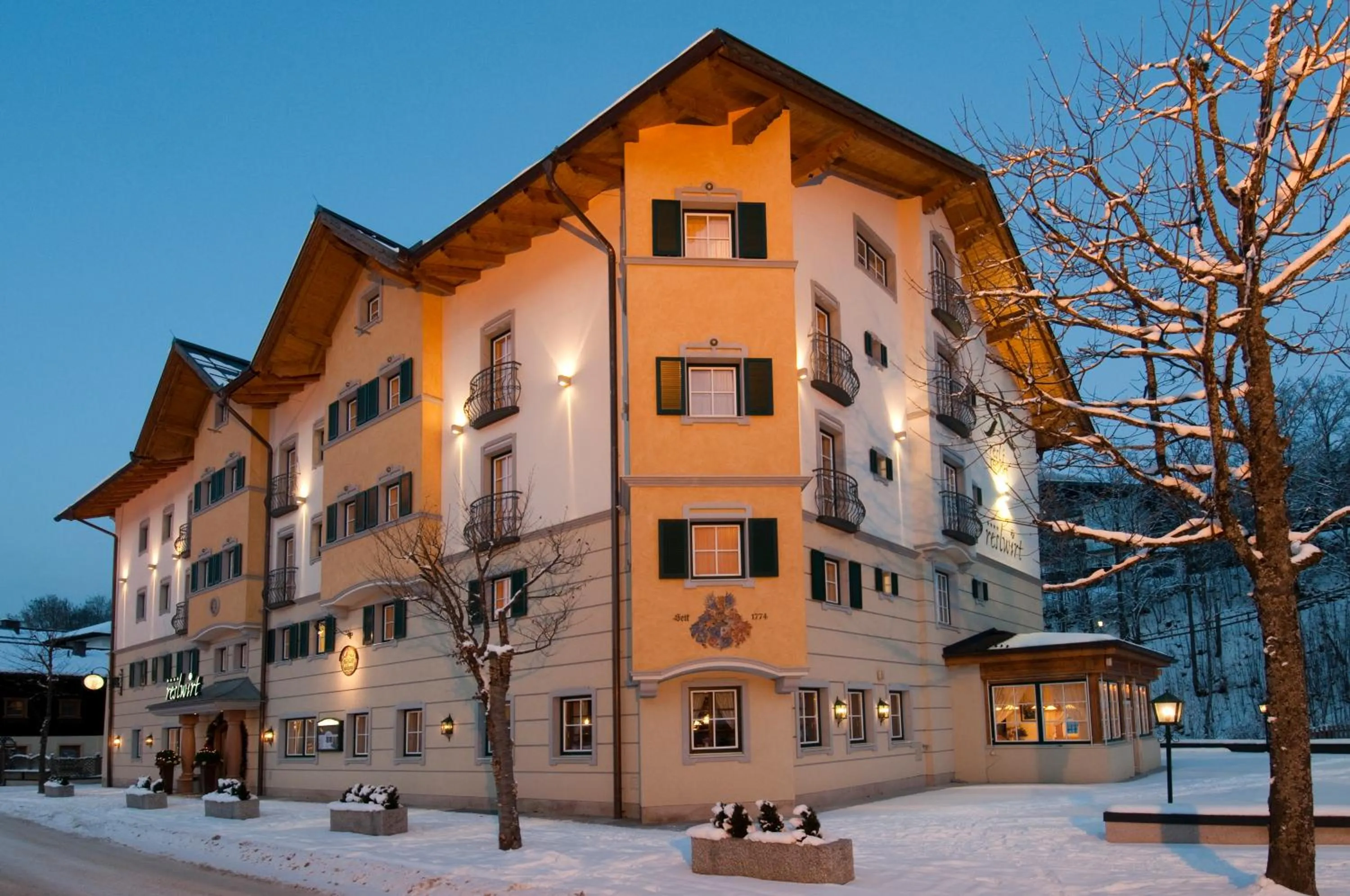 Facade/entrance in Resl Resort