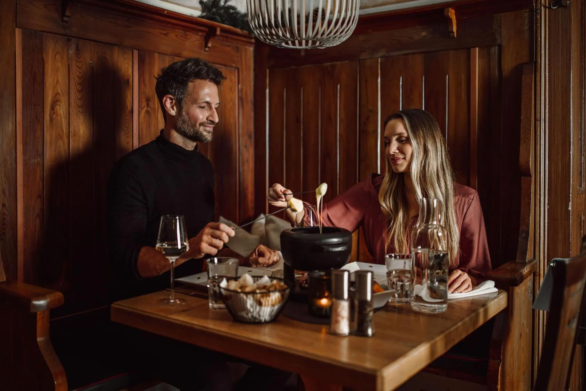 Restaurant/places to eat in Resl Resort