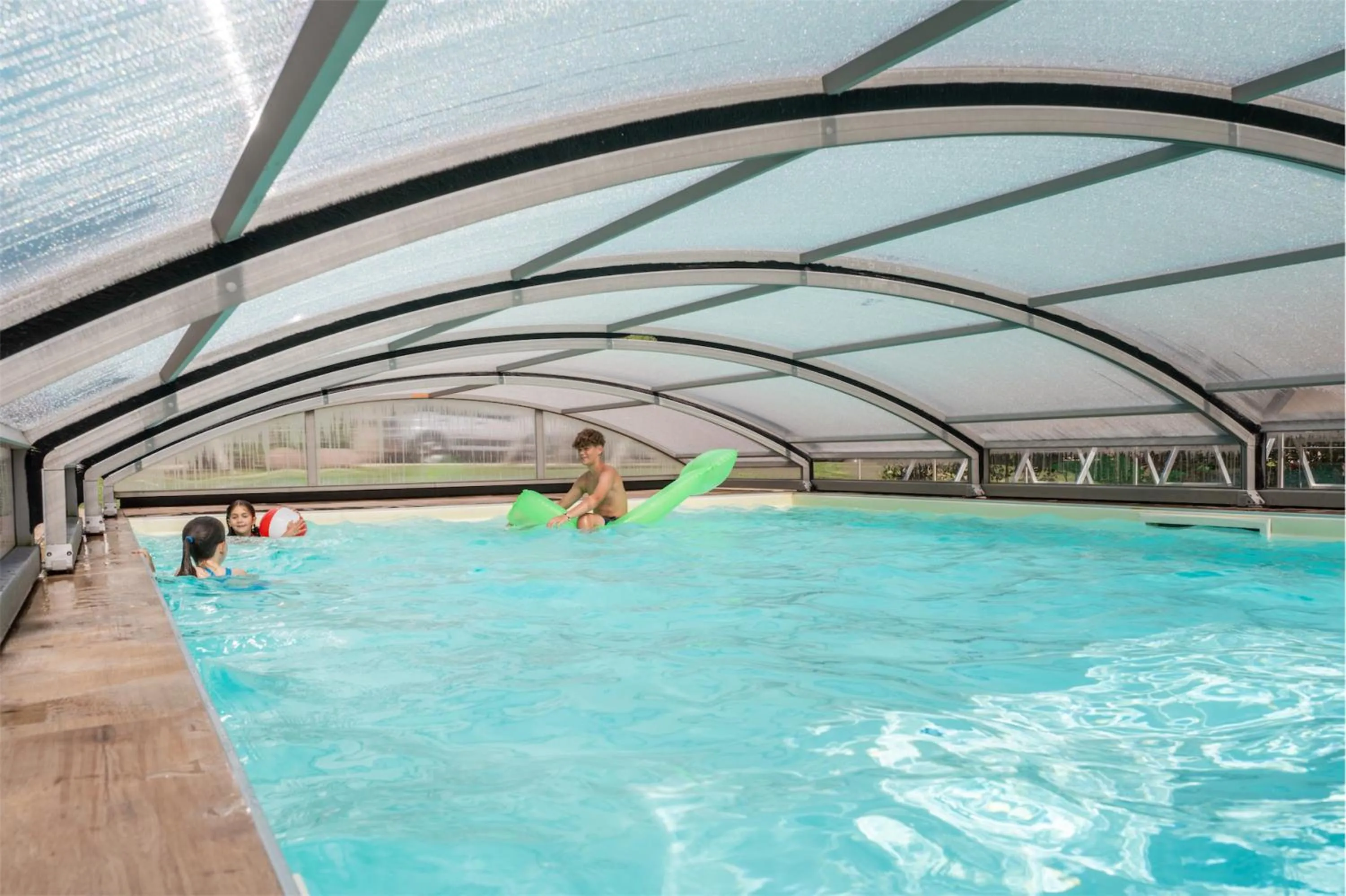 Pool view in CROSINA HOLIDAY - Residence Toli