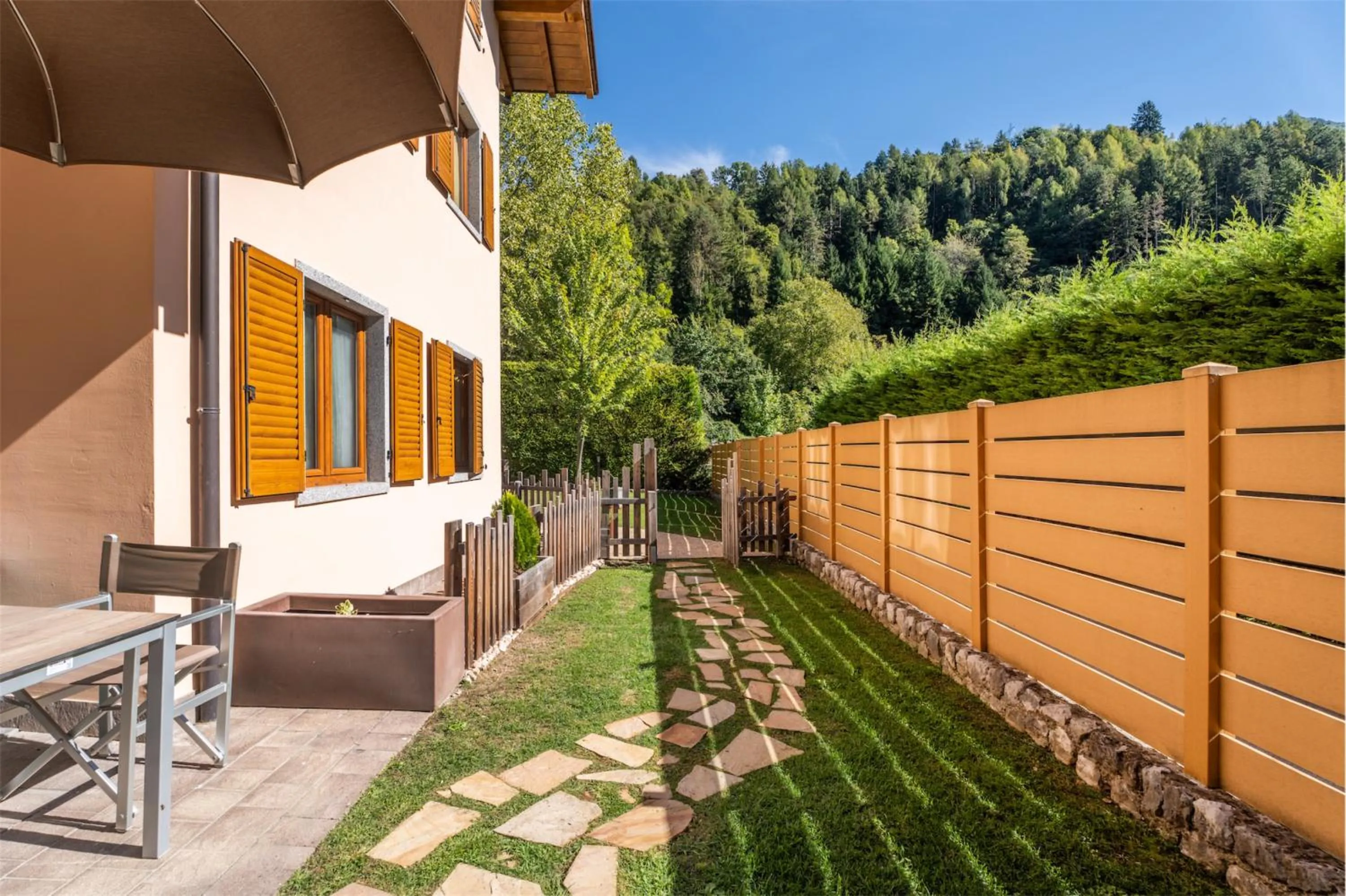 Garden in CROSINA HOLIDAY - Residence Toli