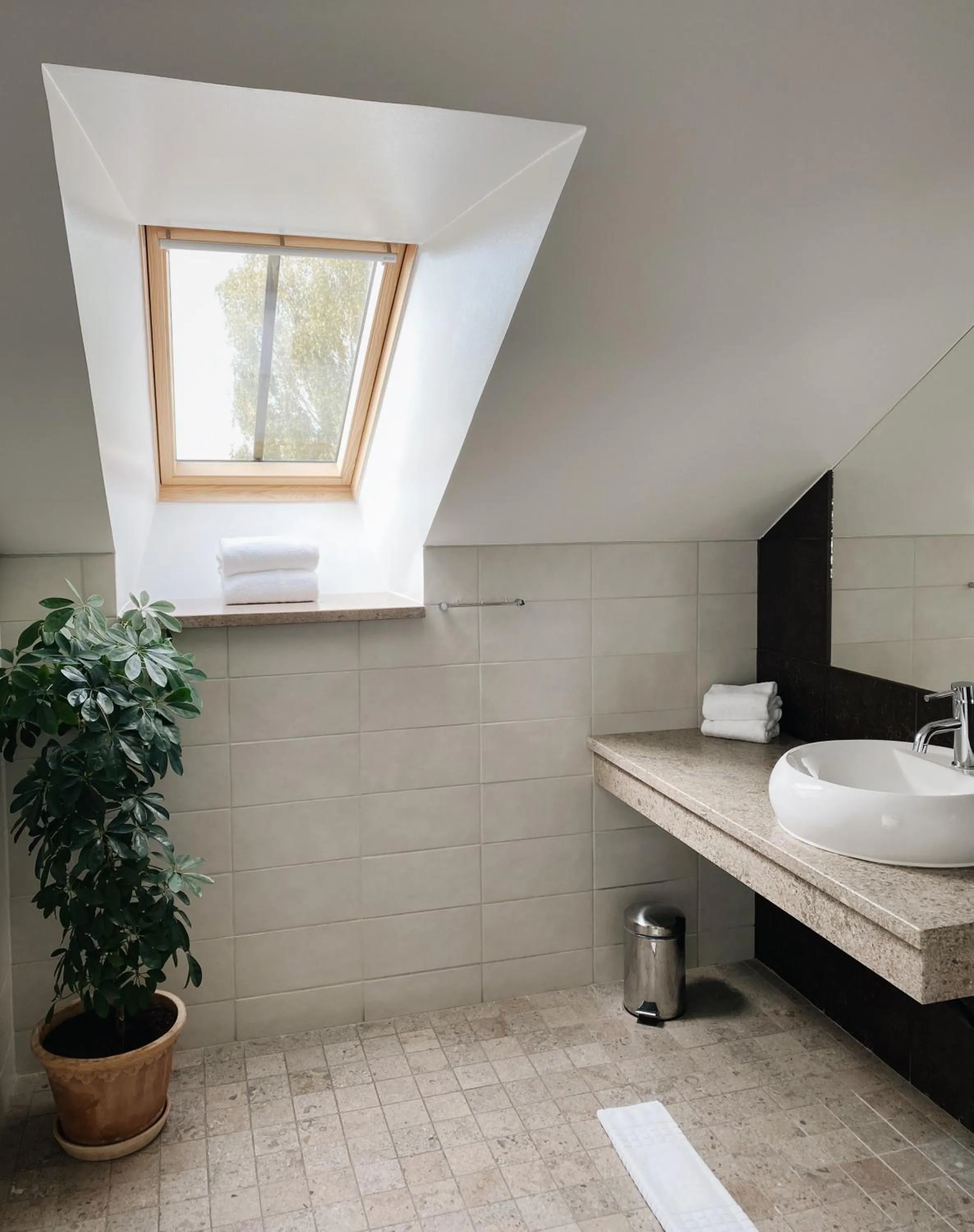 Property building in Kalk Hotel