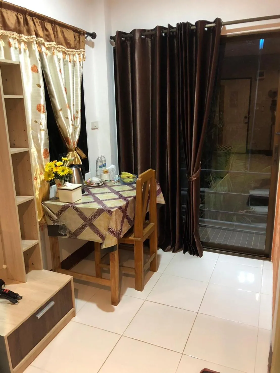 โรงแรมแสนดีเพลส เมาเท่นวิว จอมทอง