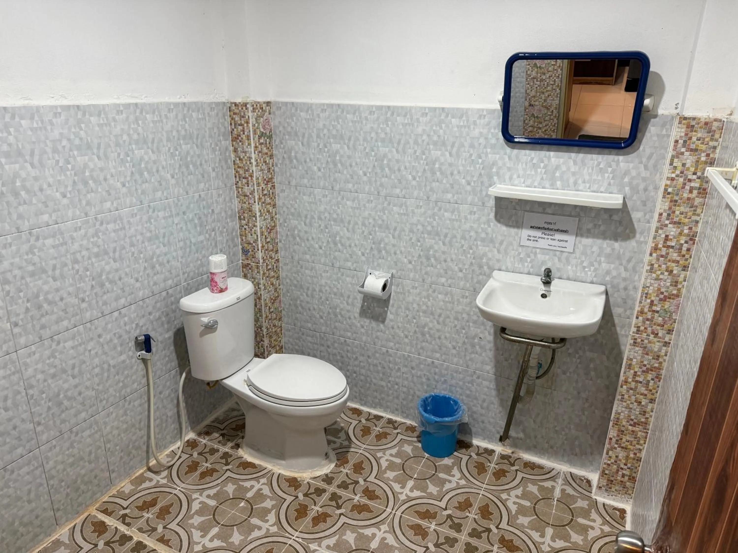 Sandee Place Mountain View Hotel โรงแรมแสนดีเพลส เมาเท่นวิว จอมทอง