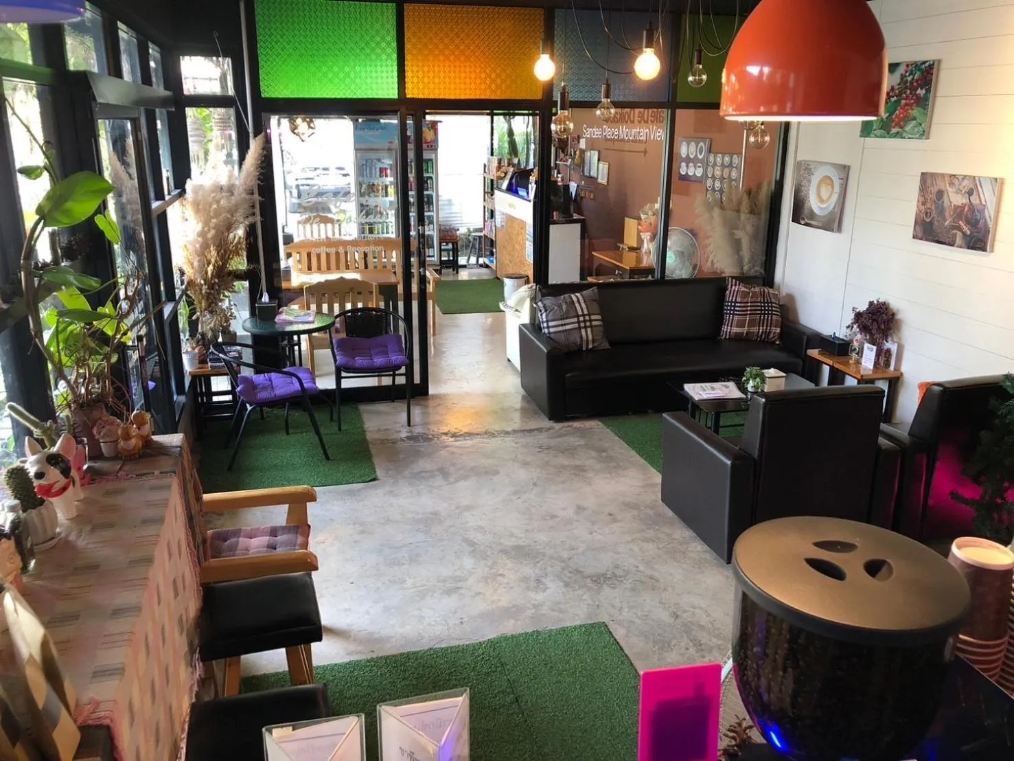 โรงแรมแสนดีเพลส เมาเท่นวิว จอมทอง