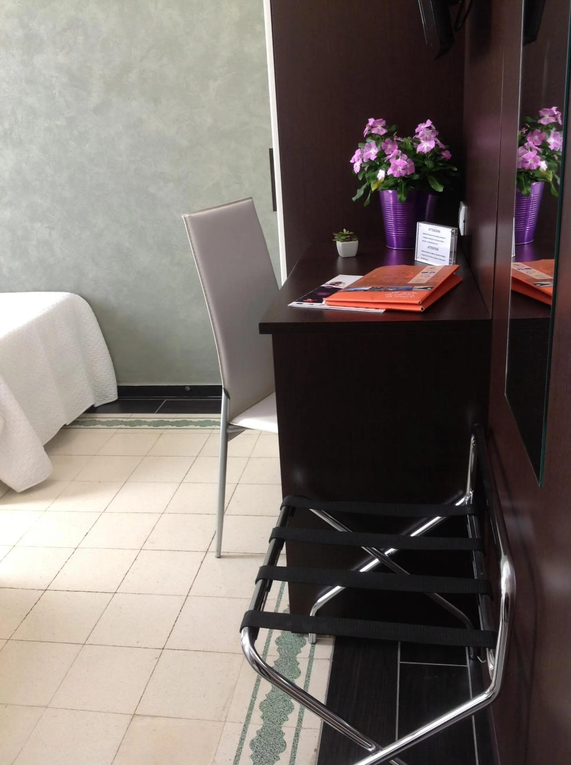 Decorative detail in Terrazze Villanova