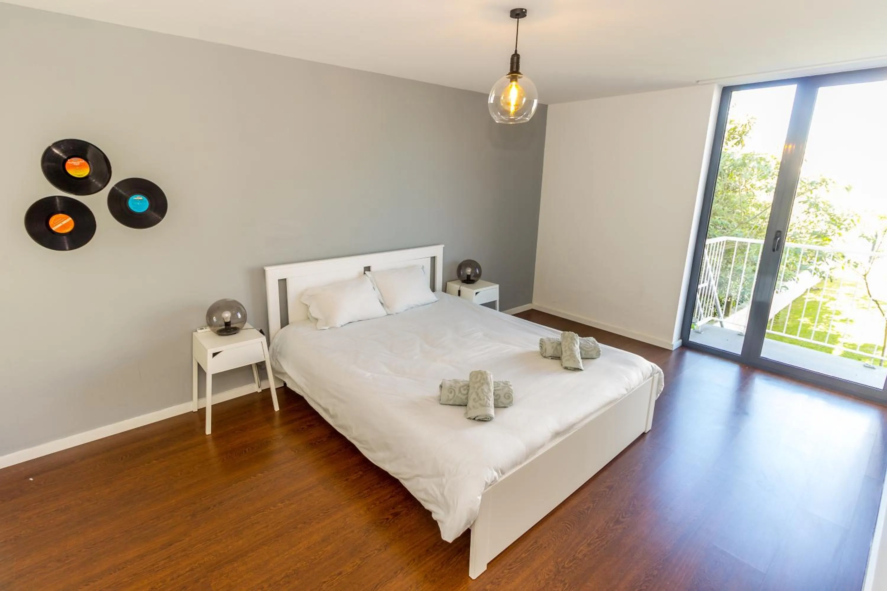 Property building, Bed in Guest H4U - Bonjardim Pop Art City Center