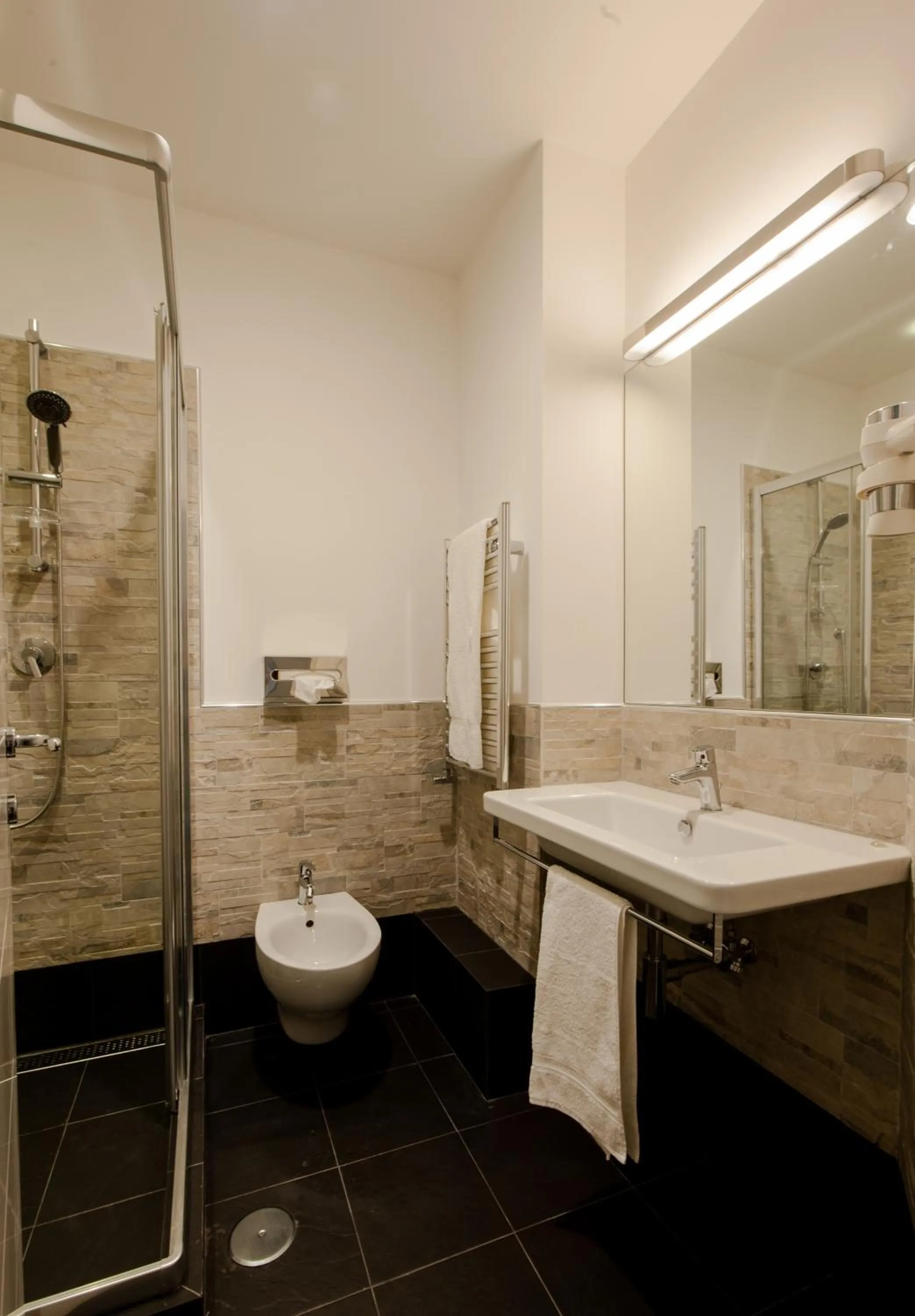 Bathroom in Residenza Talenti Superior Rooms