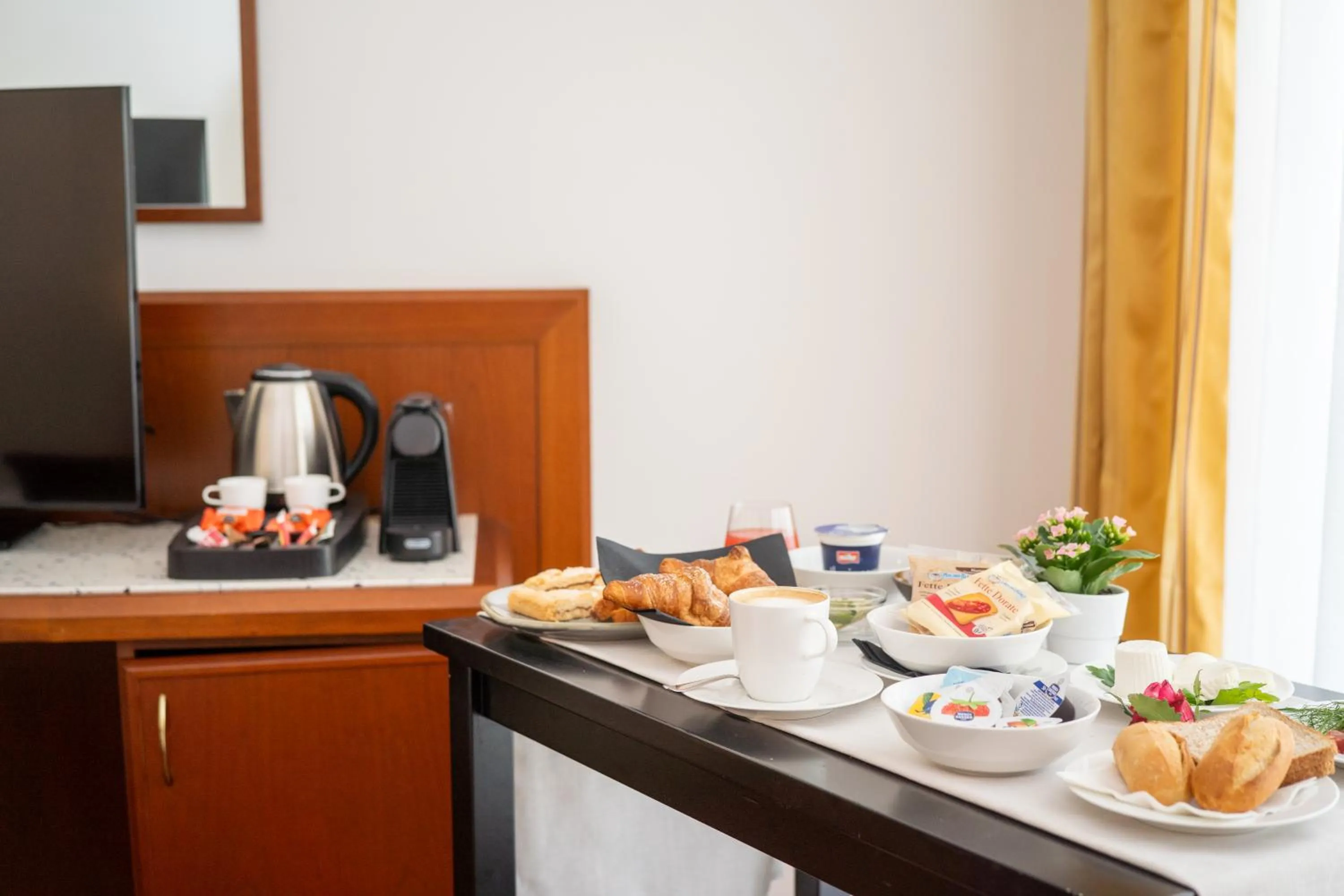 Breakfast in Hotel Europa