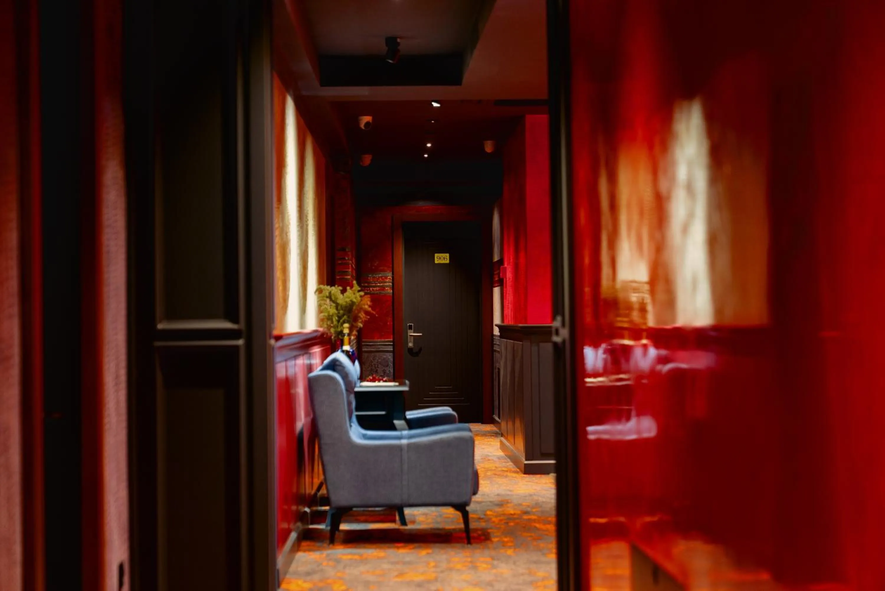 Seating area in Tapis Rouge Design Boutique Hotel