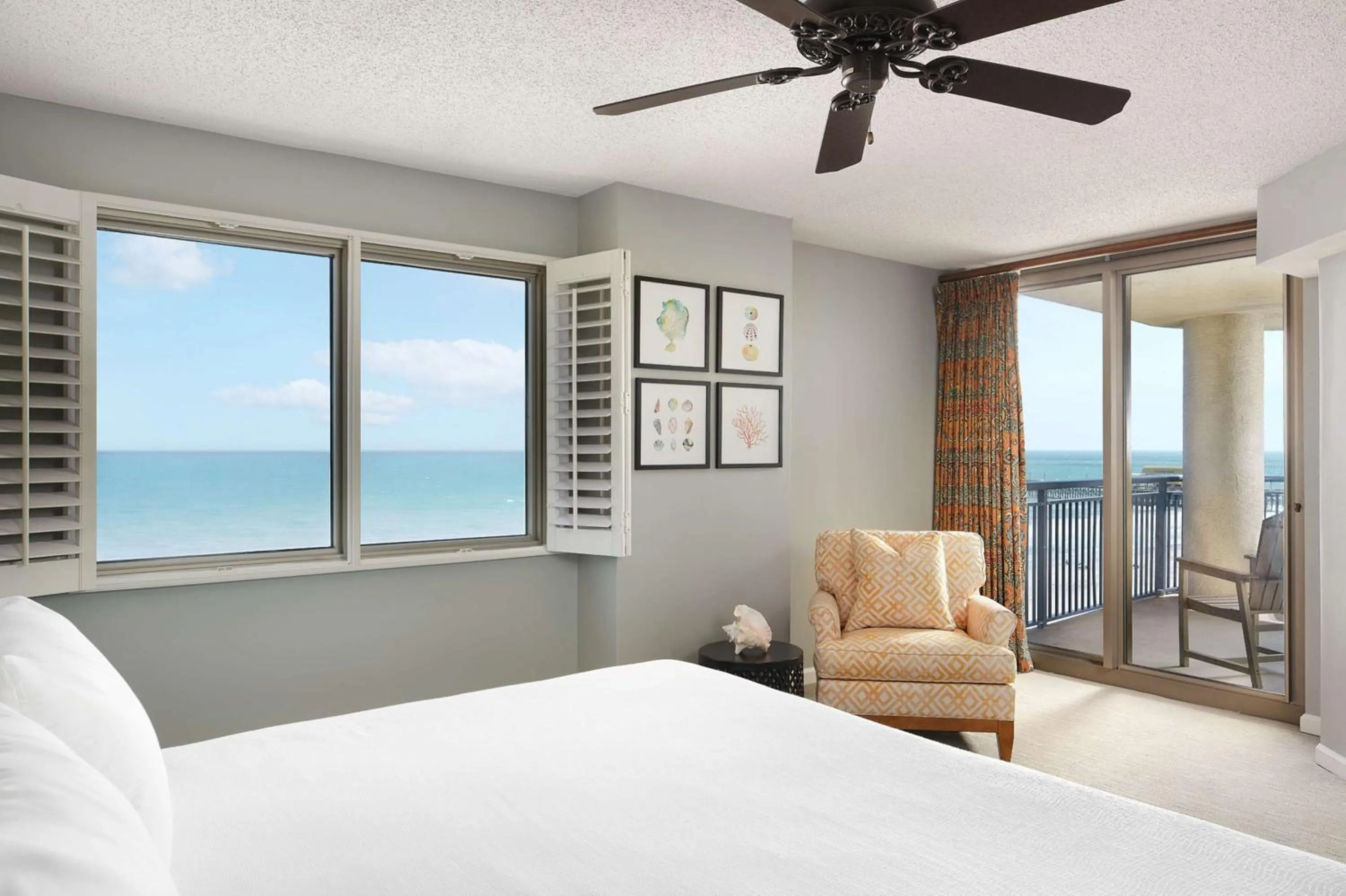 Bed in Kingston Plantation Condos