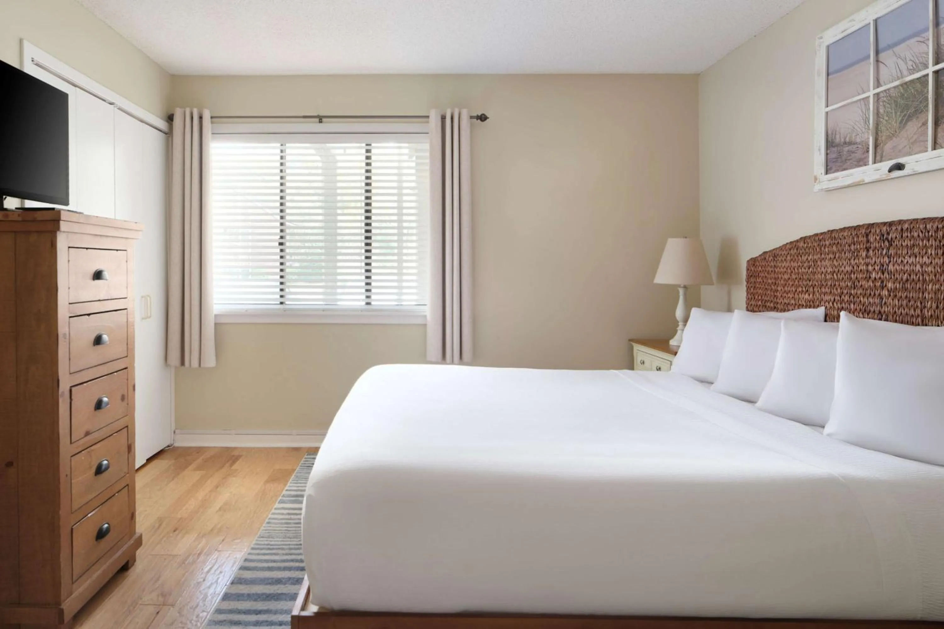 Bed in Kingston Plantation Condos