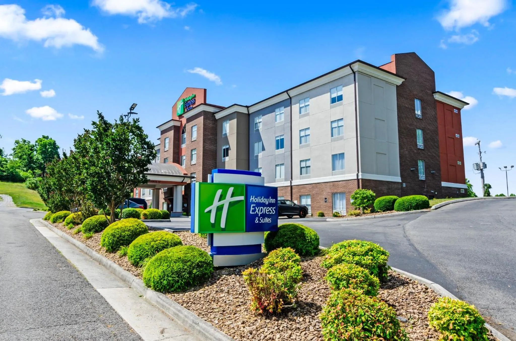 Property building in Holiday Inn Express & Suites Wytheville by IHG