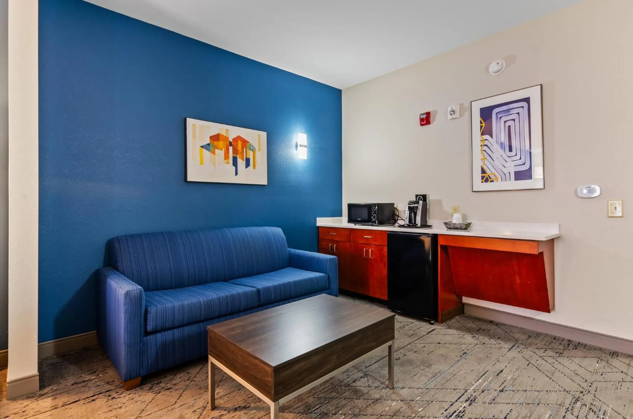 Photo of the whole room in Holiday Inn Express & Suites Wytheville by IHG