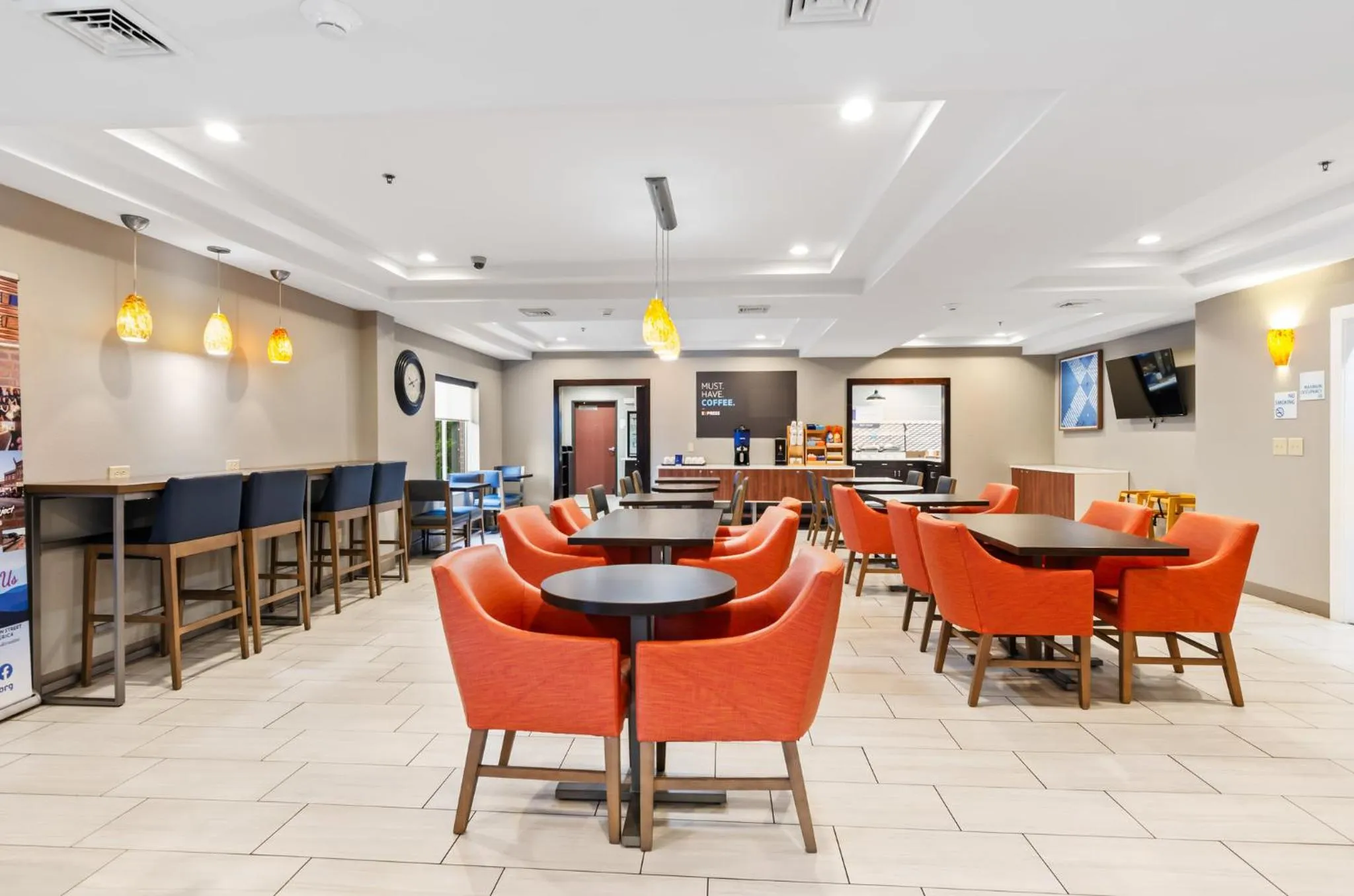 Breakfast in Holiday Inn Express & Suites Wytheville by IHG